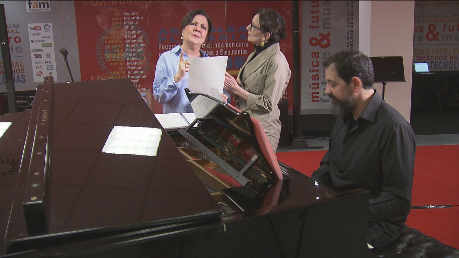 Carmen Linares celebra "40 años de flamenco" en la Zarzuela