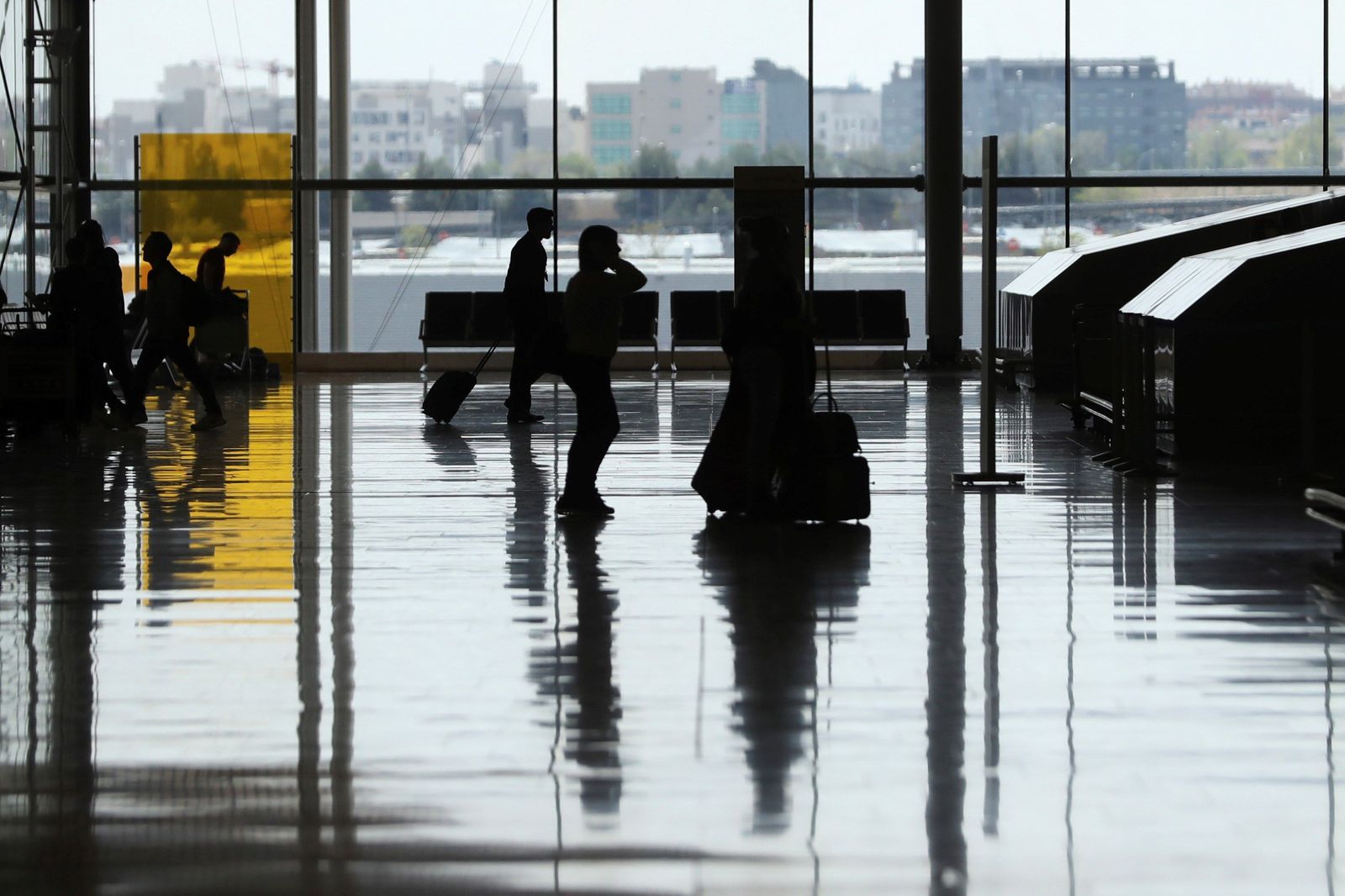 Barajas bate su récord de vuelos y plazas por la Champions