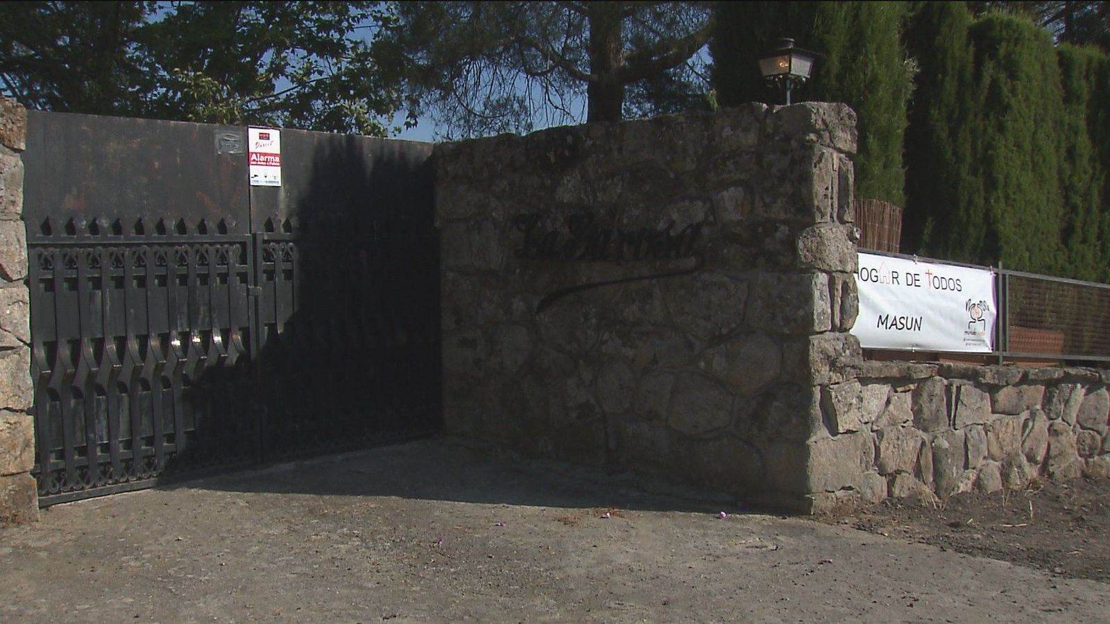 Un chalet donado por un particular, la vivienda de veinte personas 'sin techo' en Galapagar