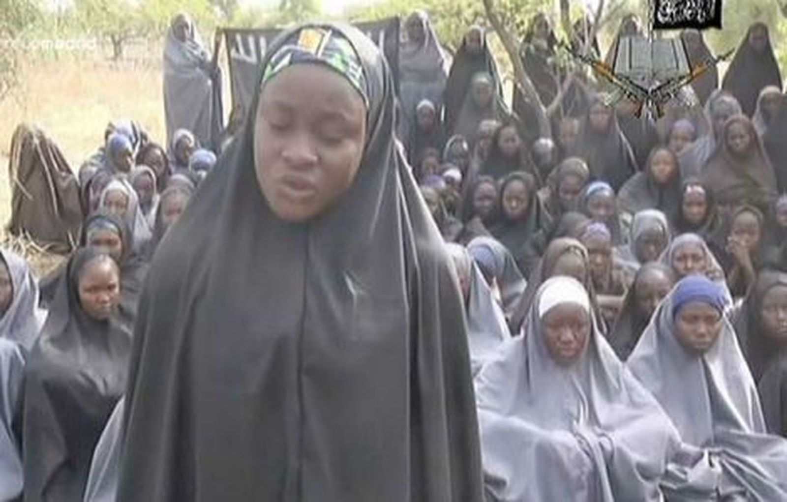 Los padres identifican a 77 de las niñas secuestradas en Nigeria