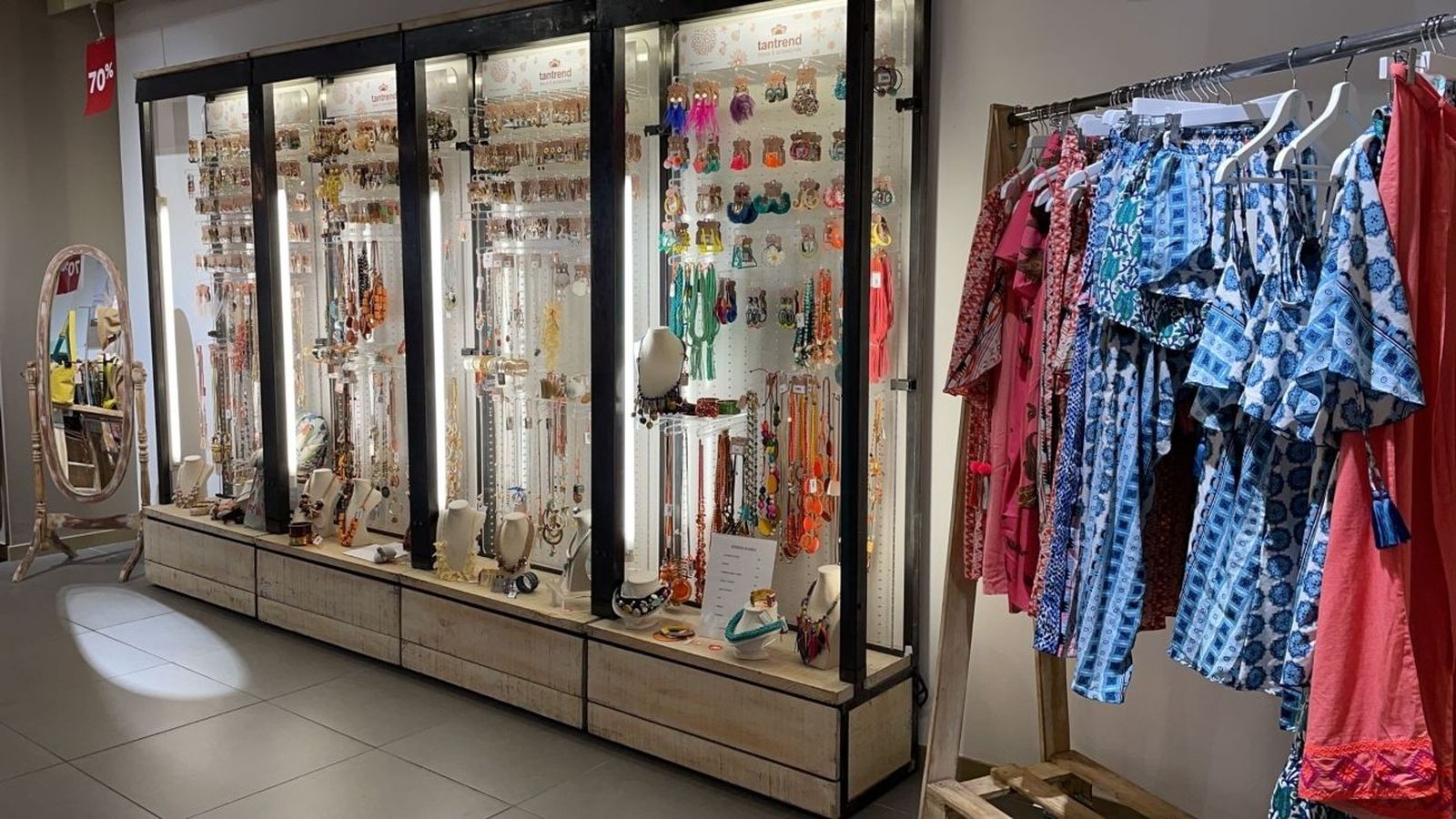 Complementos y ropa para mujer a precio de chollo en Leganés