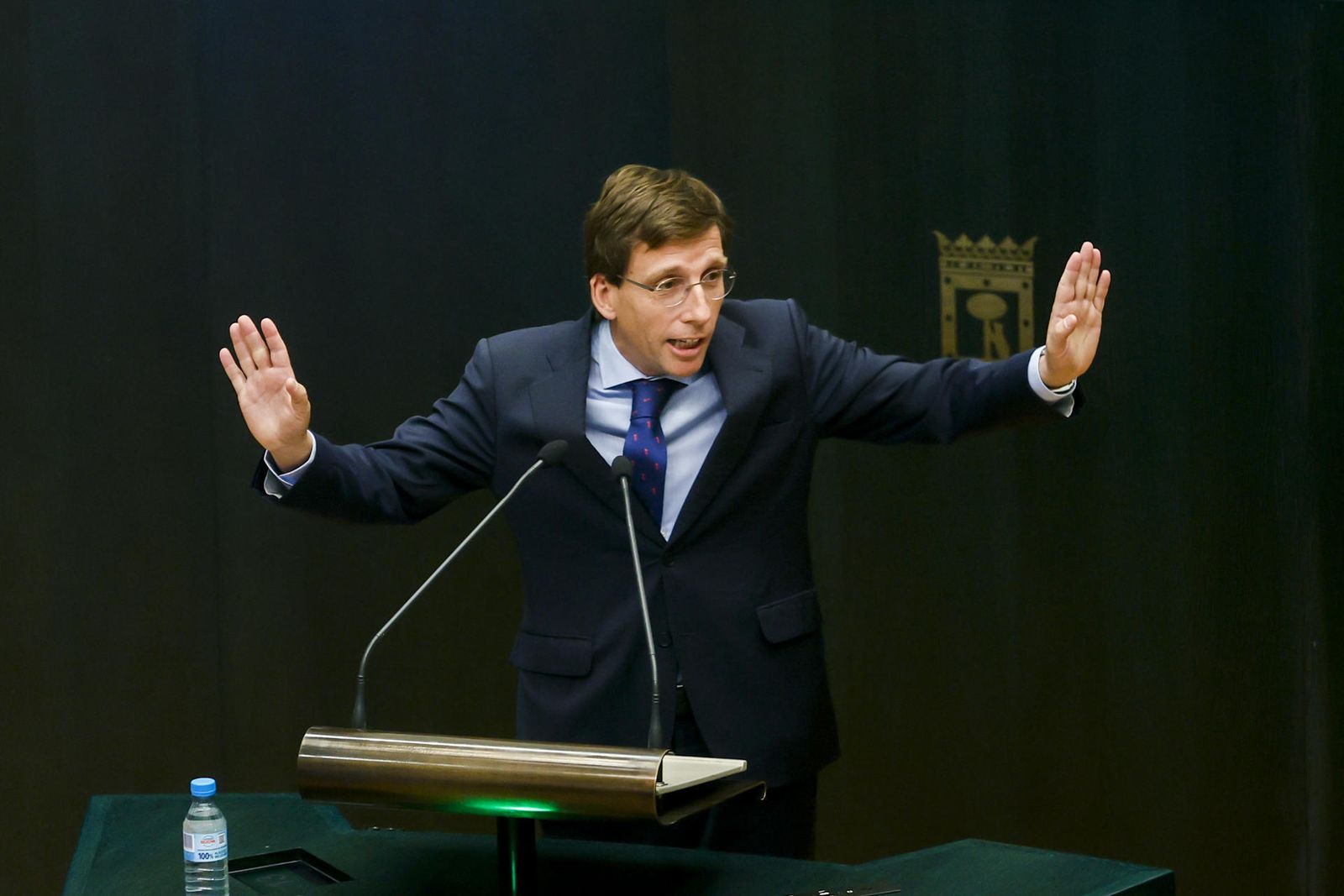 Tenso pleno en el Ayuntamiento de Madrid