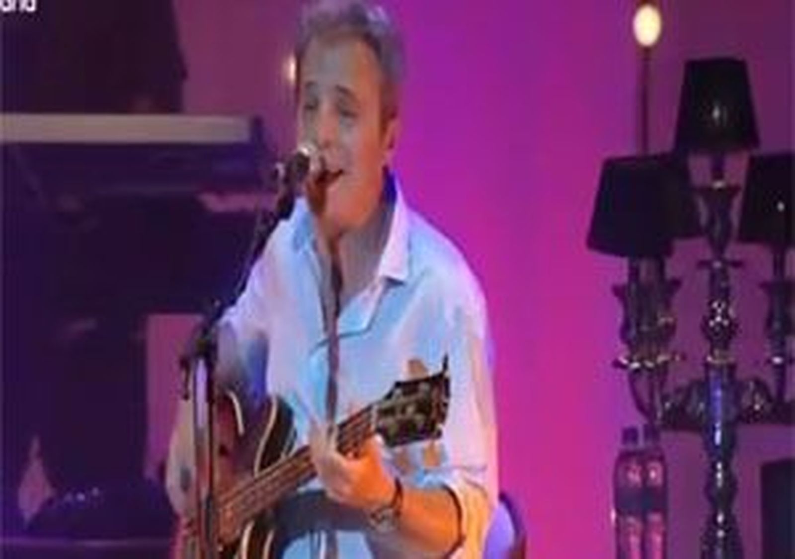Hombres G repasaron sus grandes éxitos anoche en Madrid