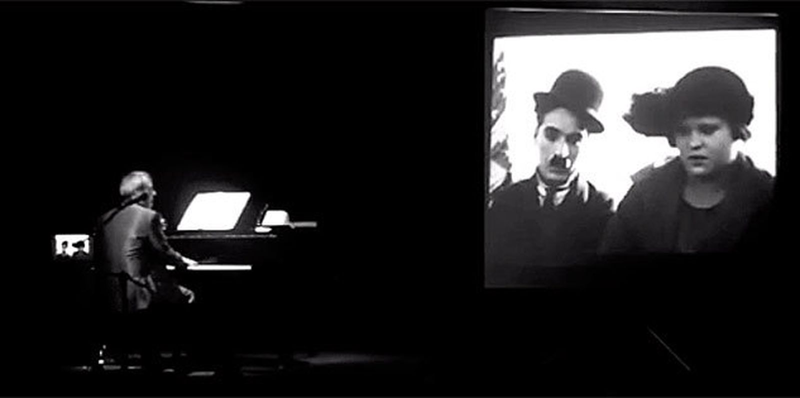 El pianista Jorge Gil Zulueta interpreta el espectáculo 'Un piano de cine'