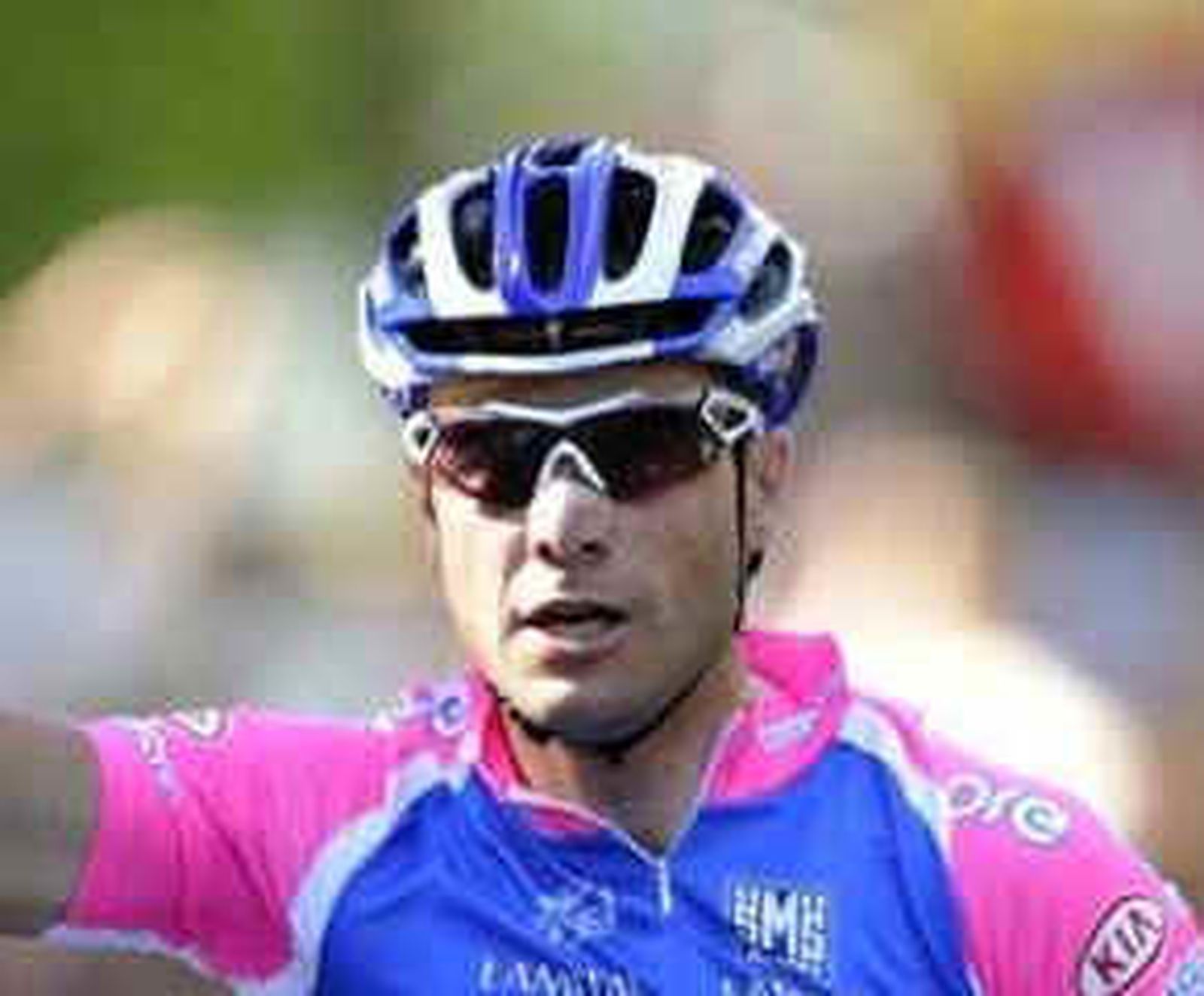 Petacchi se llevó el primer esprint y  Cavendish nuevo líder del Giro