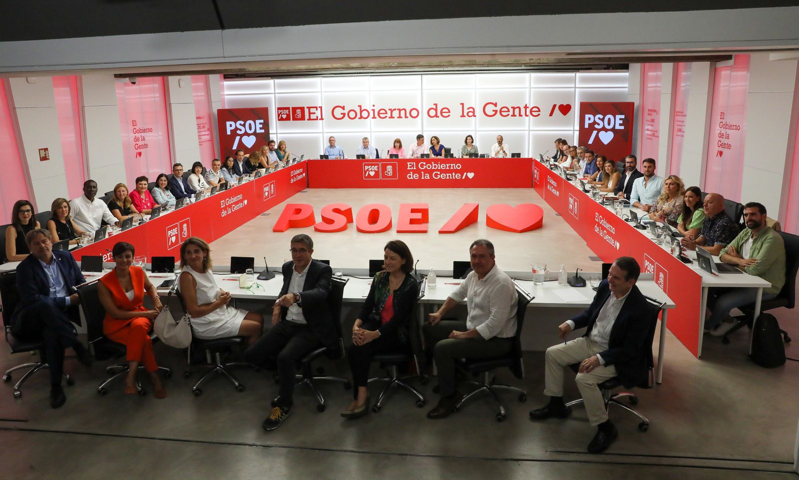 Reunión de la Ejecutiva Federal del PSOE tras las vacaciones de verano