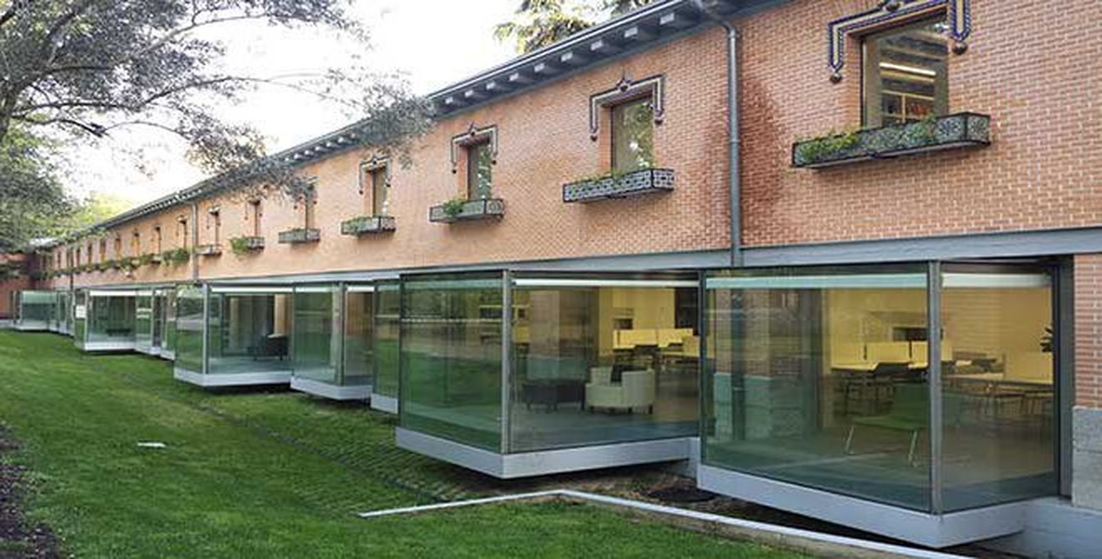 Biblioteca Pública Eugenio Trías