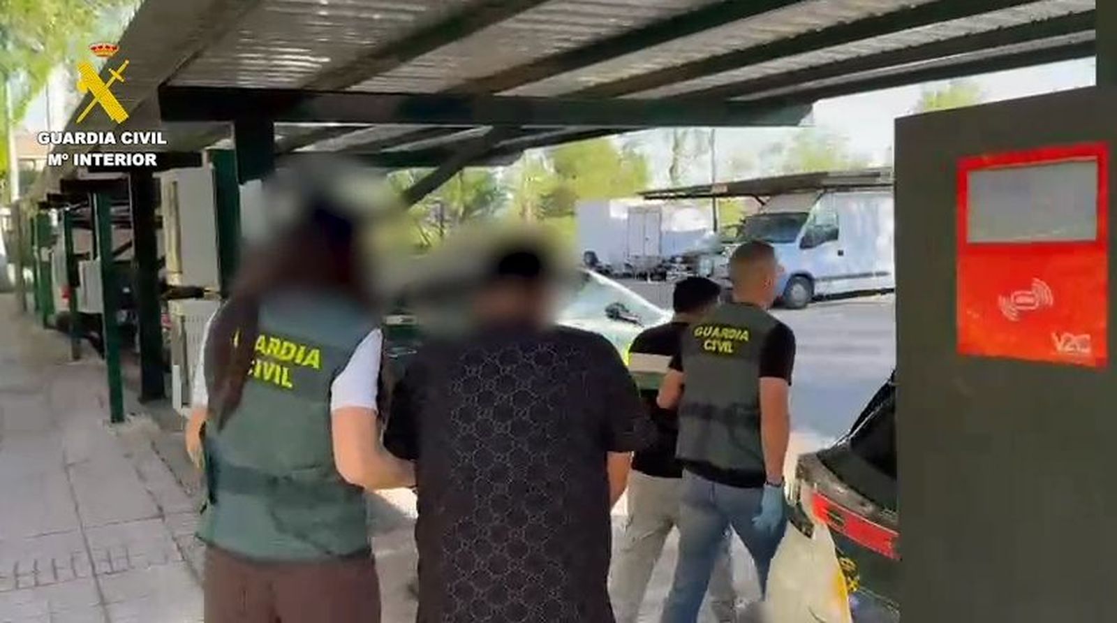 Tres detenidos y tres investigados por hurtos utilizando el método de la 'siembra' en Tres Cantos