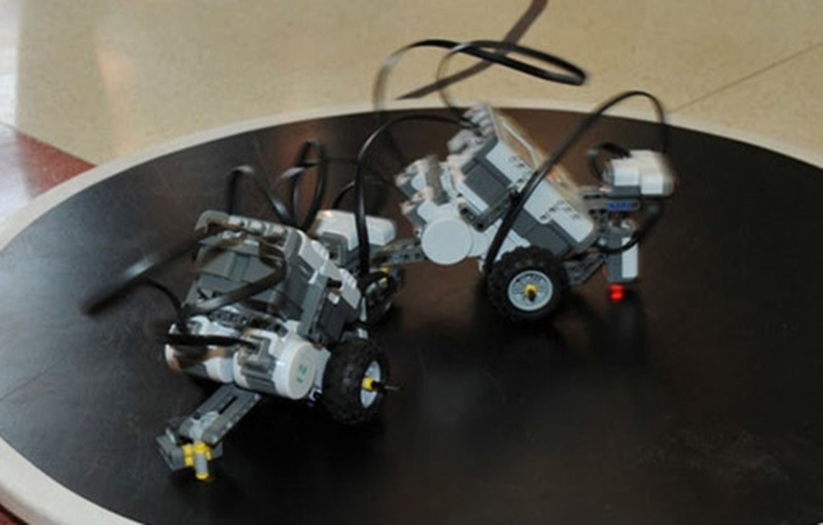 robots_uaH