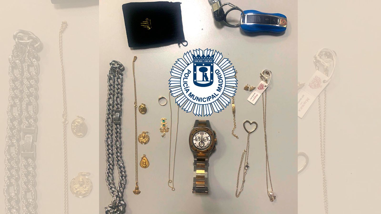 Joyas incautadas a un menor por la Policía Municipal