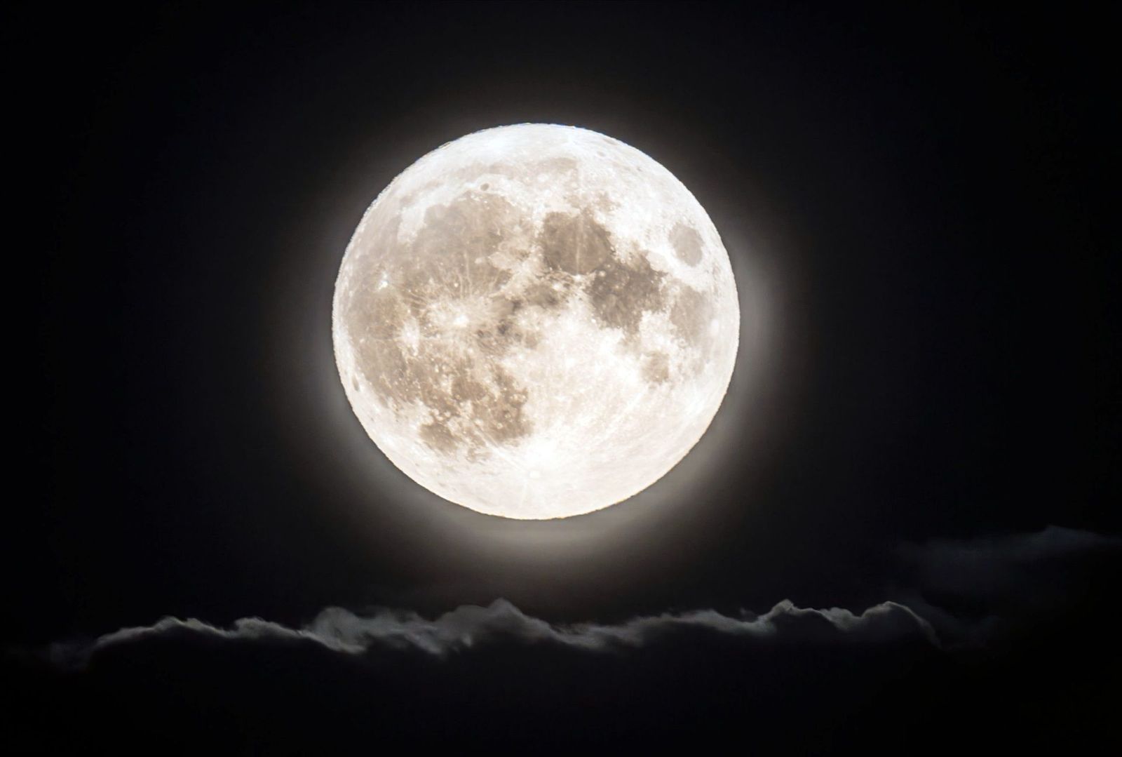 ¿Cuándo podremos ver la luna de nieve de 2024?