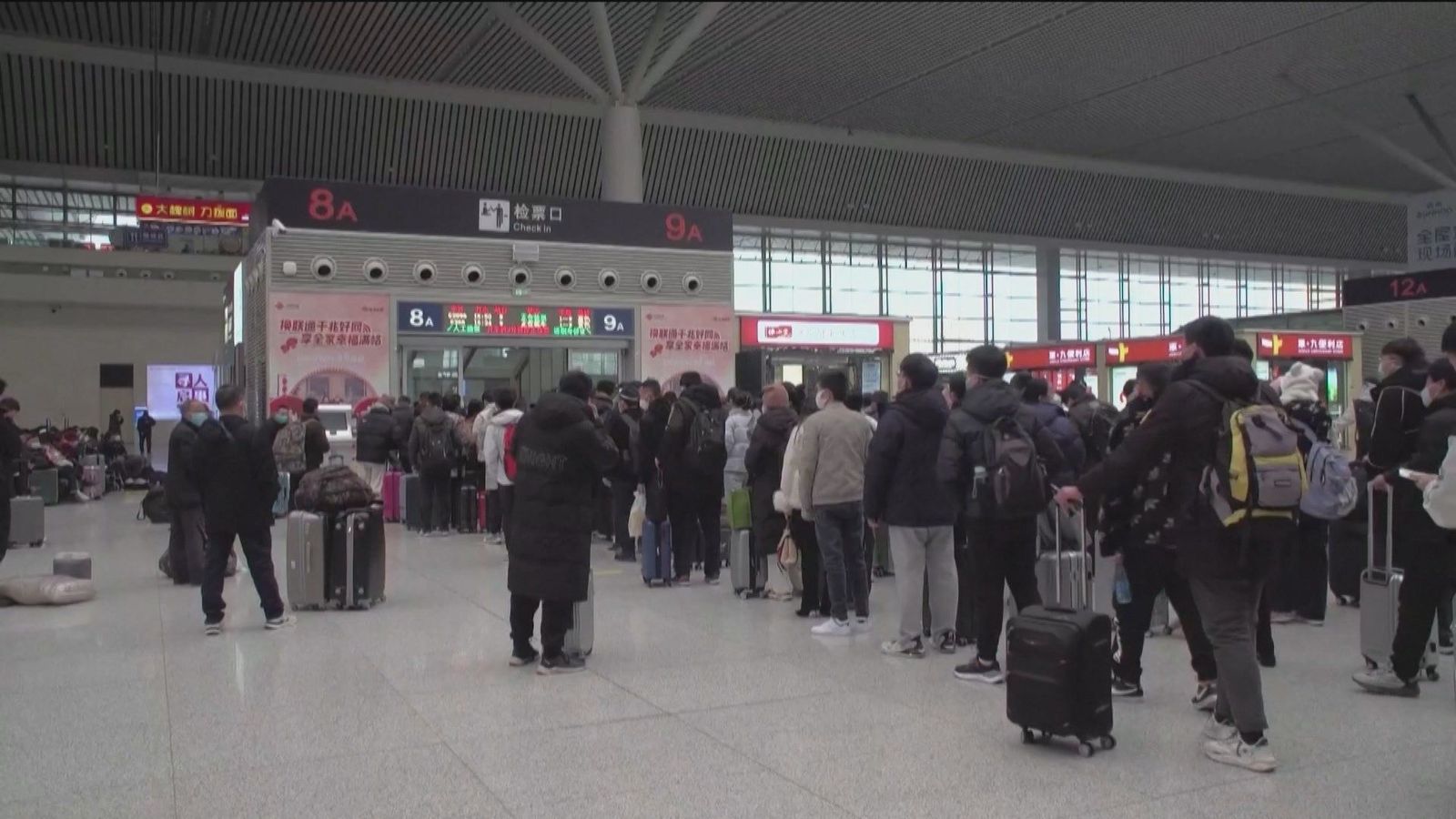 Un tercio de positivos en los test a pasajeros procedentes de China en Francia