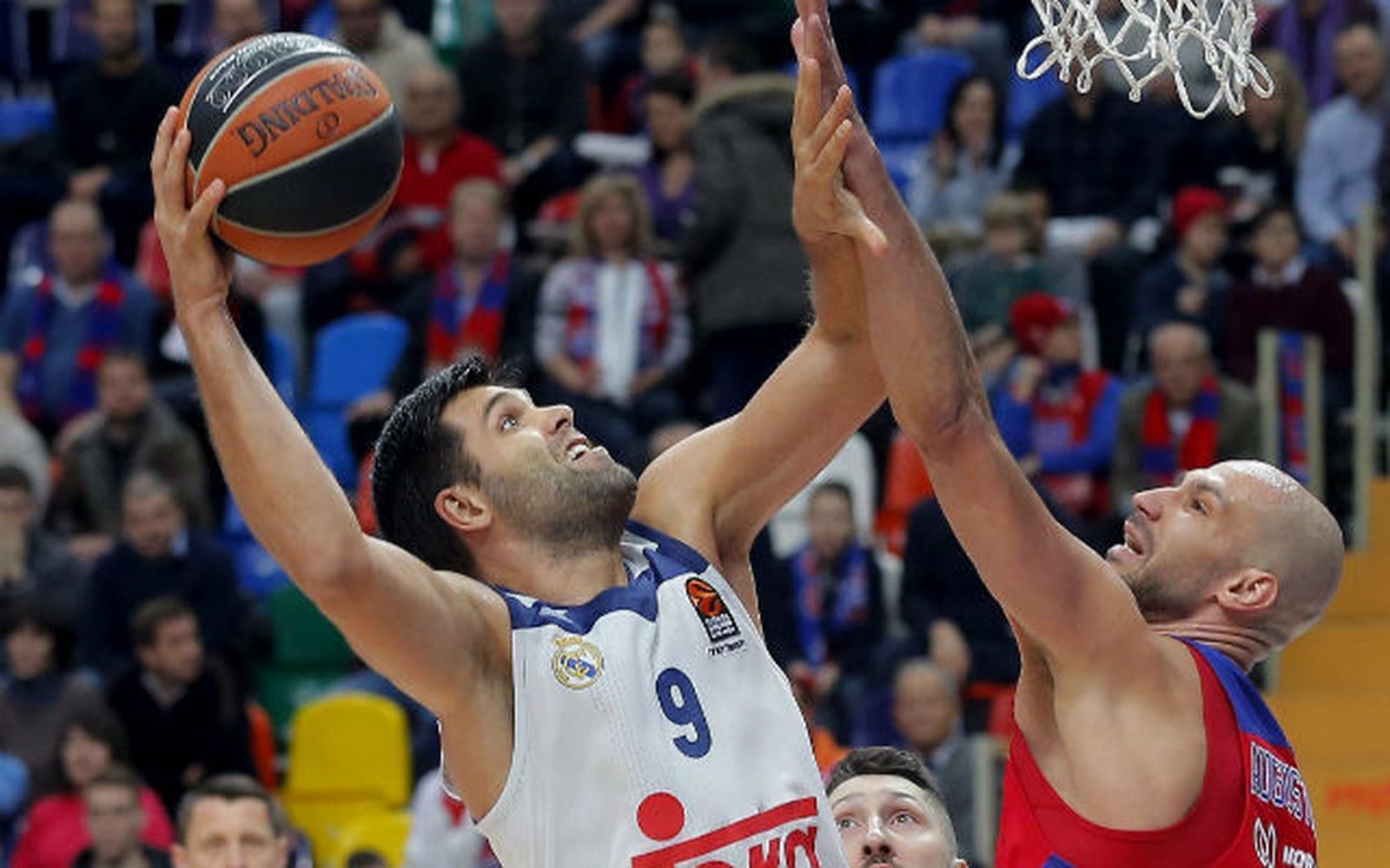Felipe Reyes ante el CSKA