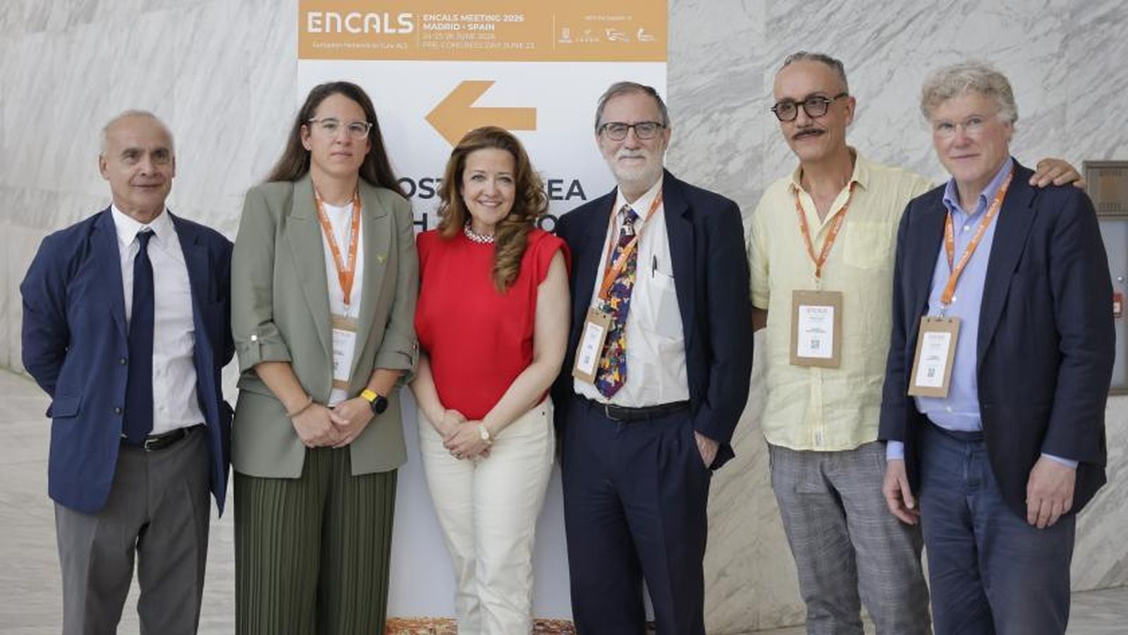 La consejera de Sanidad, Fátima Matute, con miembros del foro europeo contra la ELA