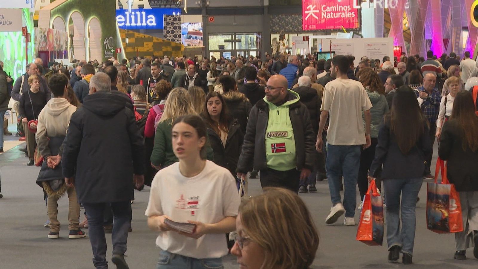 Fitur abre sus puertas a los madrileños para viajar por todo el mundo sin salir de Madrid