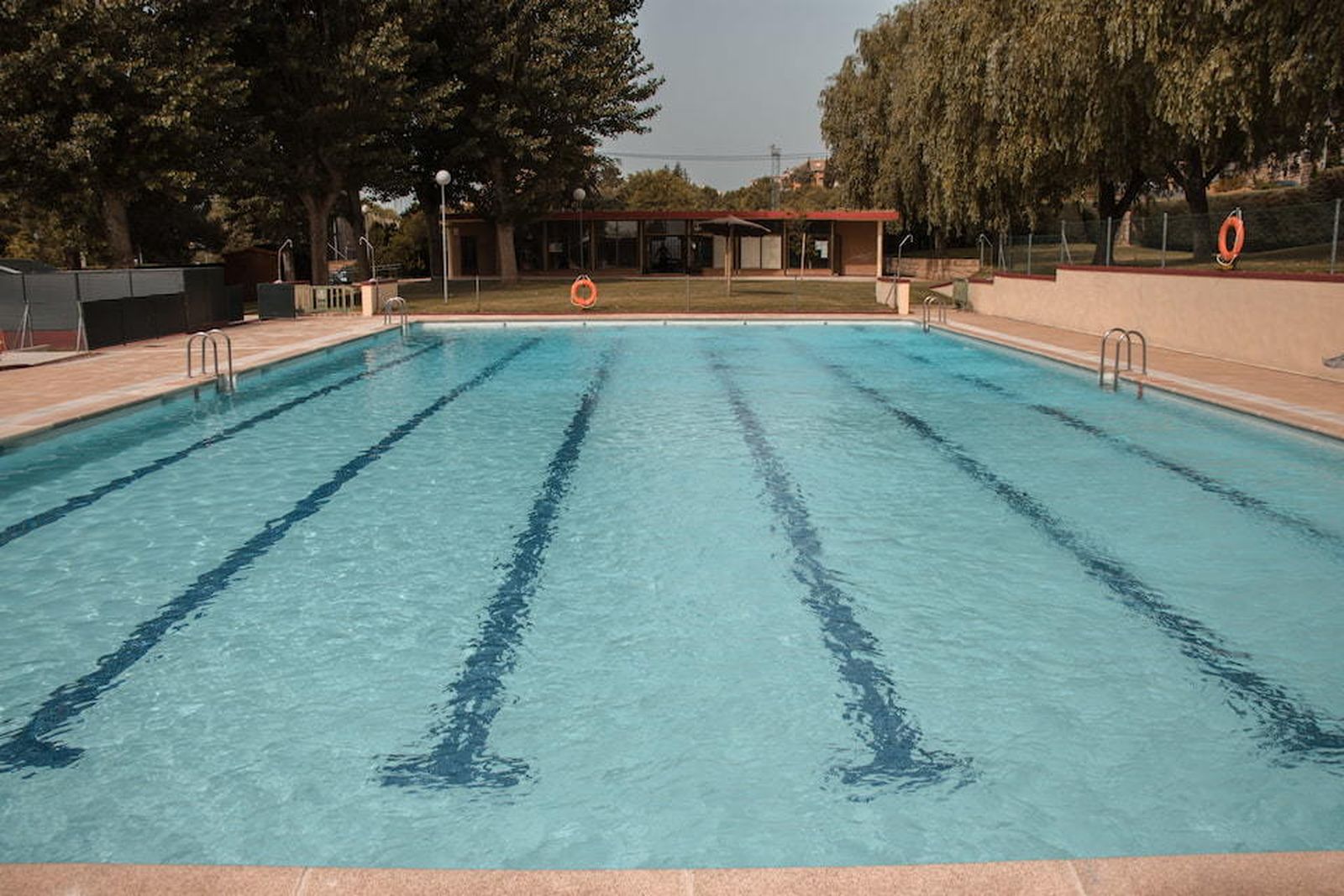Piscina municipal de Manzanares El Real