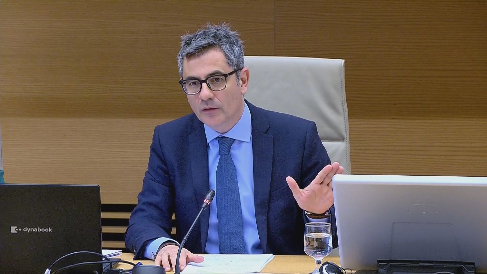 A Bolaños le repugna y le asquea la corrupción pero no ve financiación irregular en el PSOE