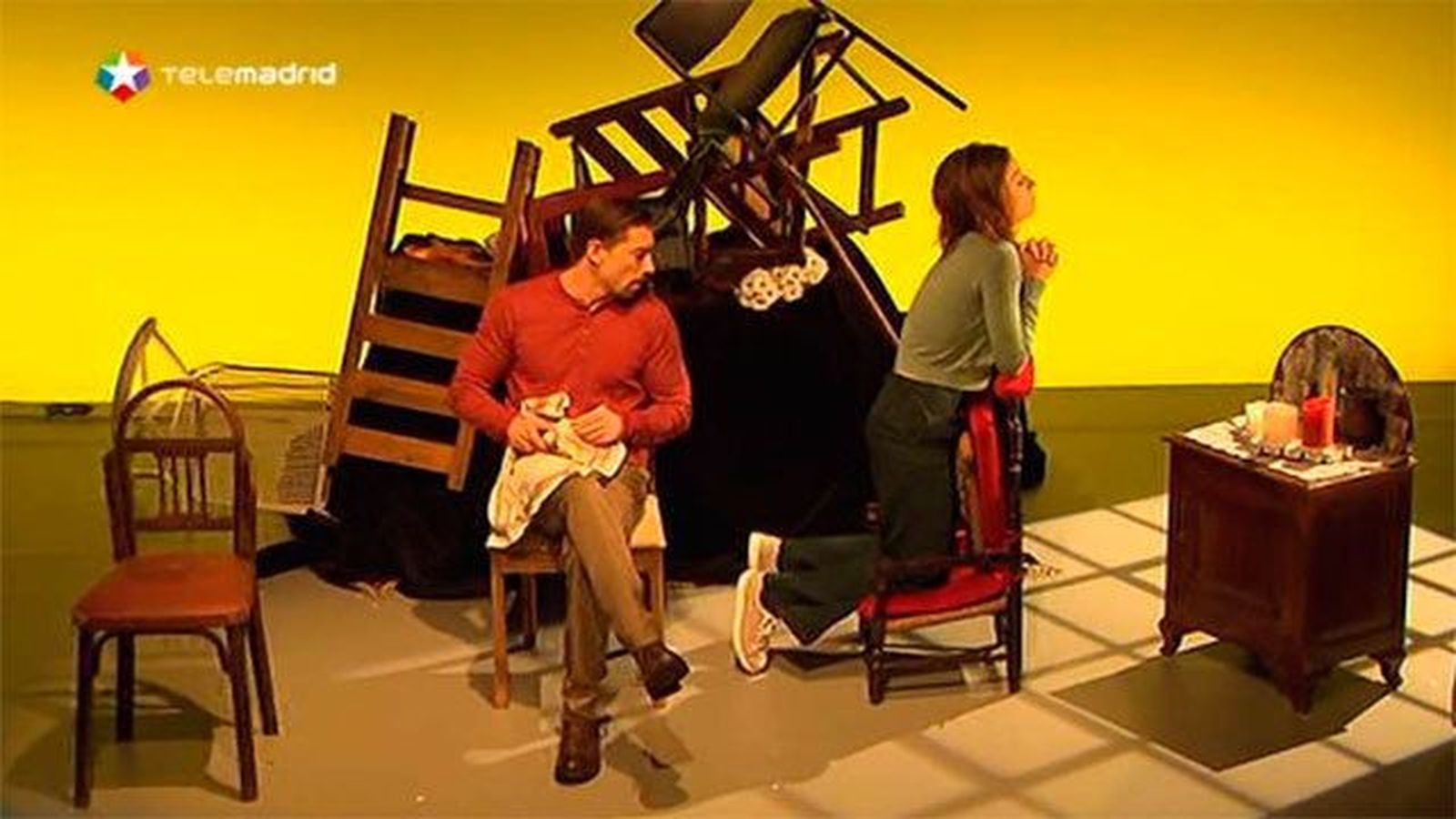 "Hijos del entendimiento", protagonizada por por Adrián Lastra y Michelle Jenner