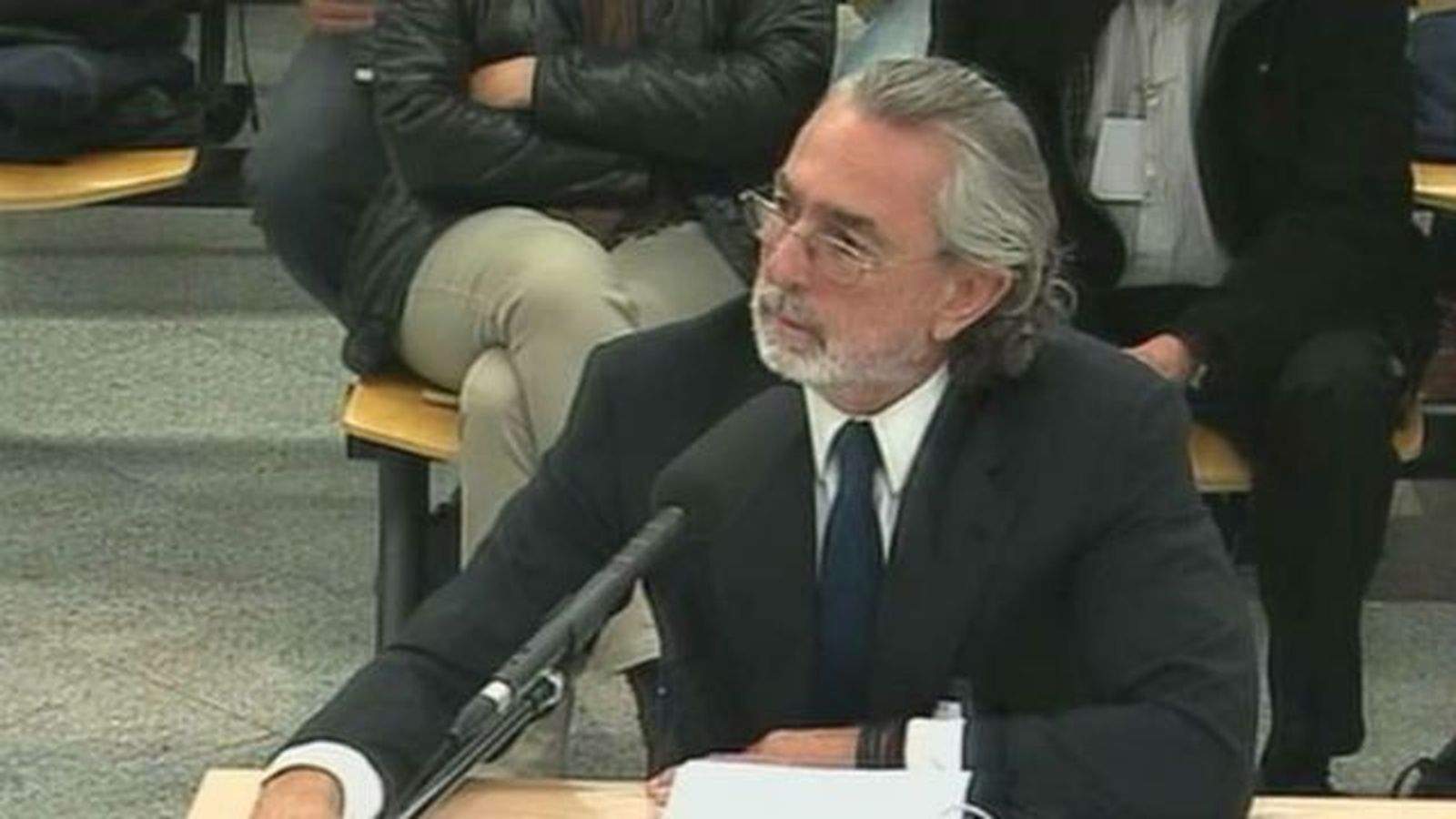 Bárcenas recibía el 3 % por conseguir contratos en los ministerios, según Correa