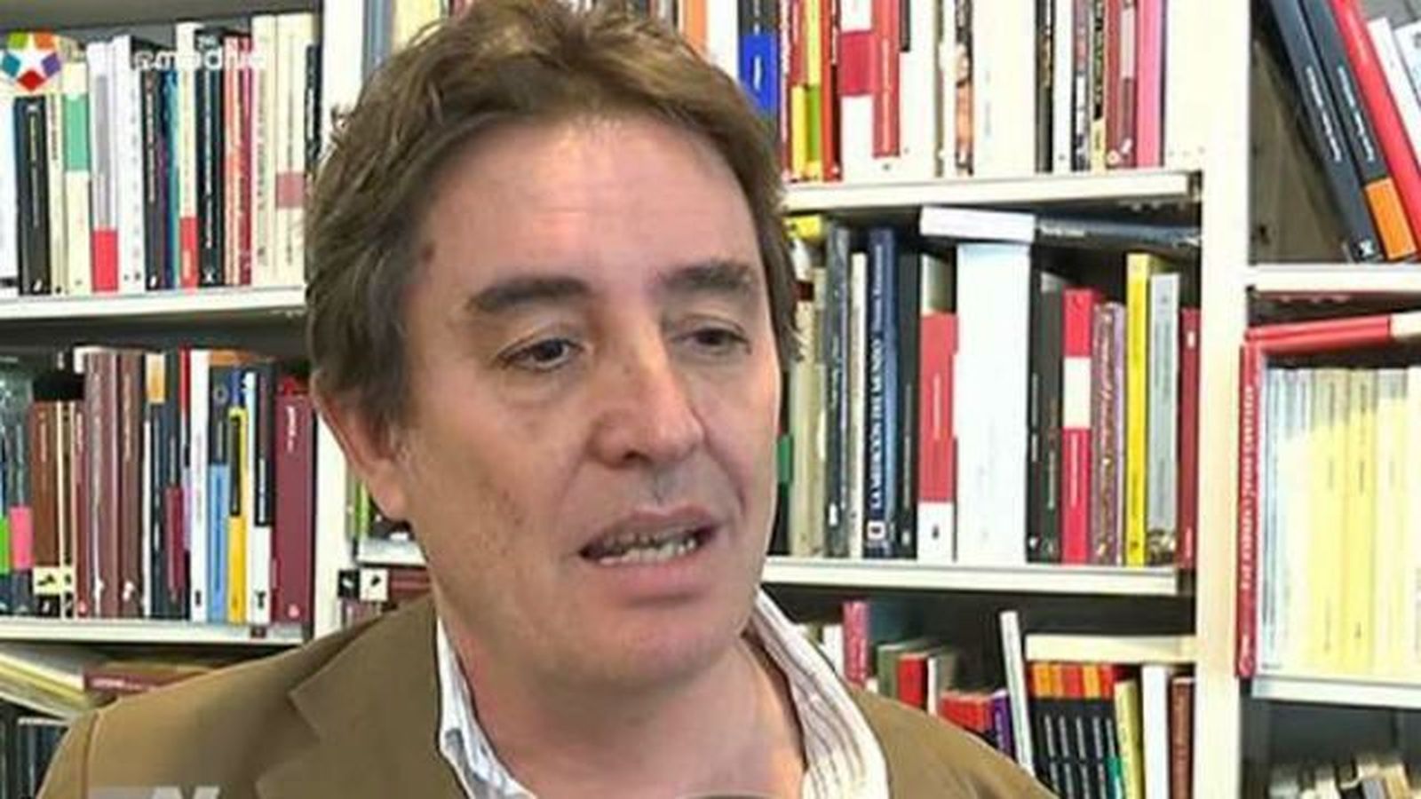 García Montero cree que el giro pronosticado a la izquierda anima a su candidatura