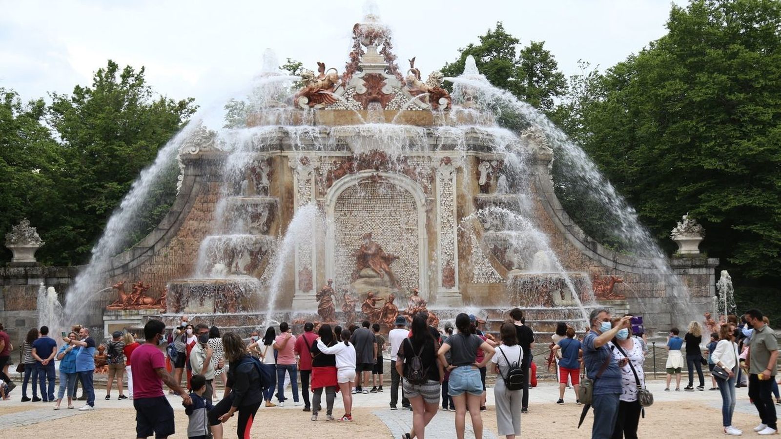 Una de las fuentes del Palacio Real de La Granja, en Segovia