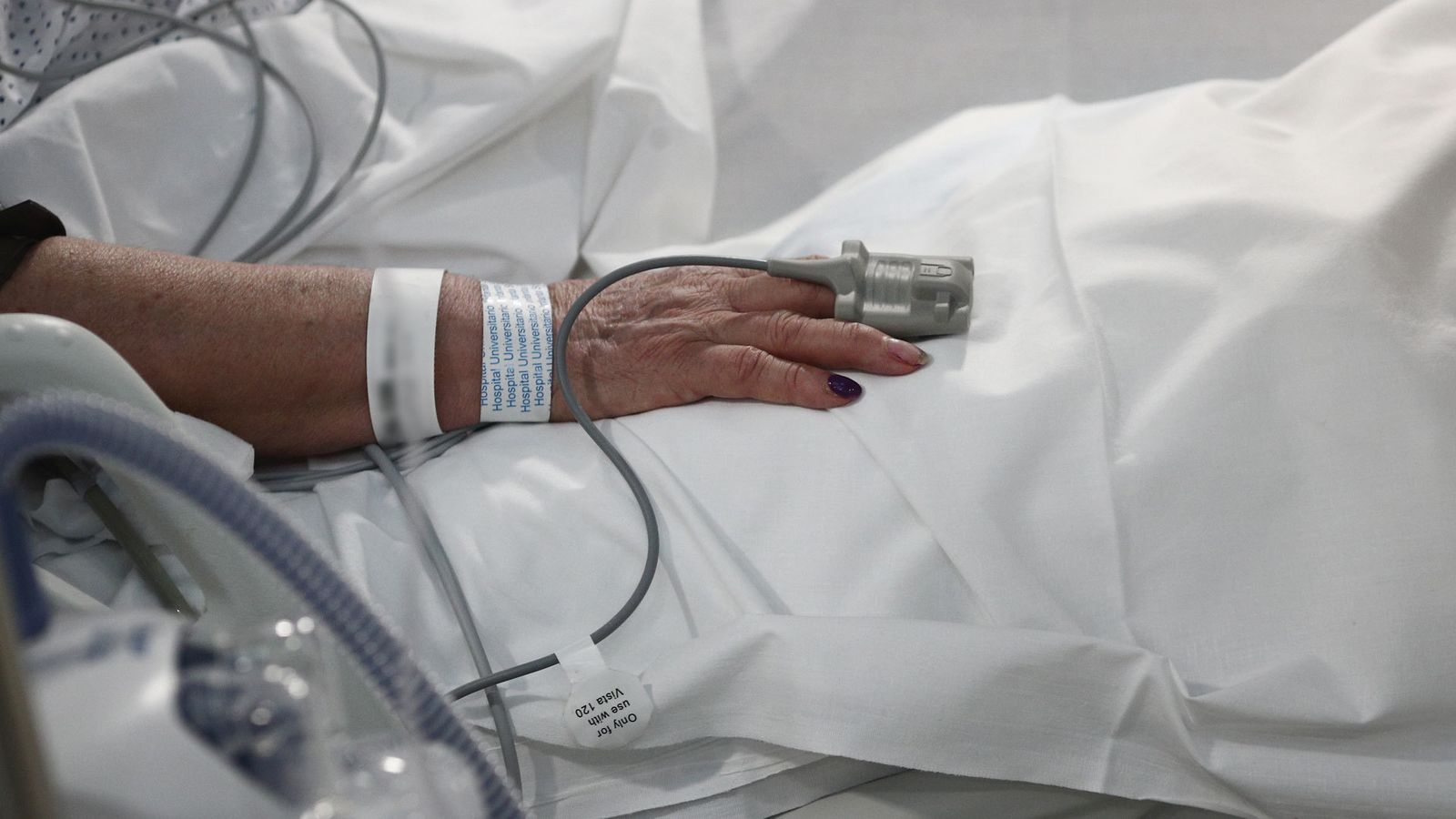 Una paciente del hospital de pandemias Isabel Zendal
