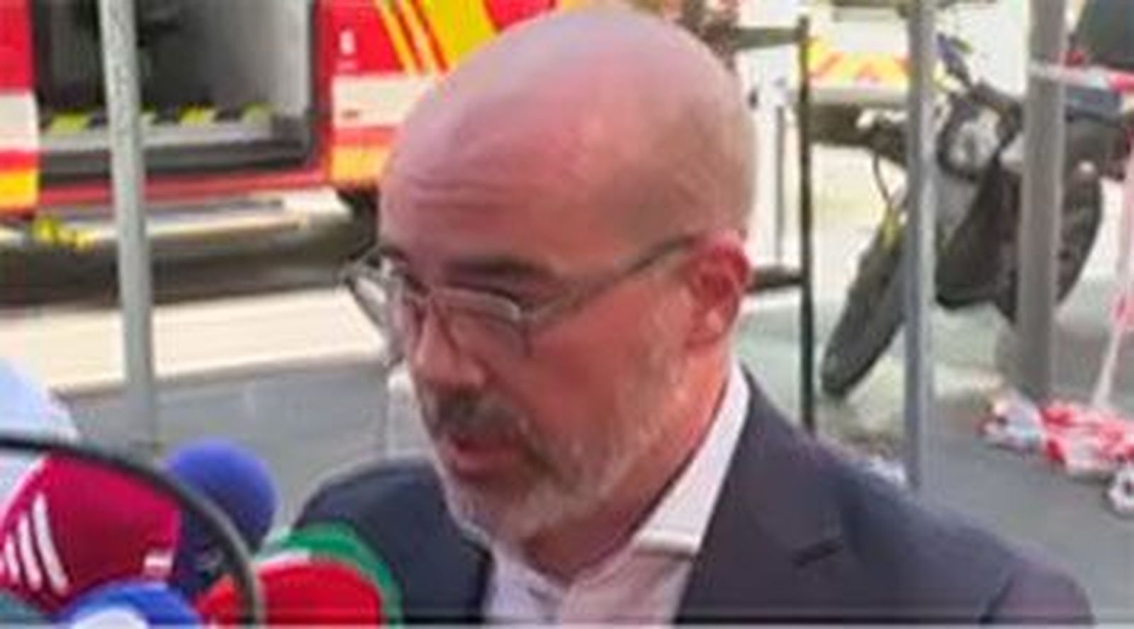 Derrumbe en la calle Hileras: el delegado del Gobierno dice que los daños en el edificio "son muy severos"
