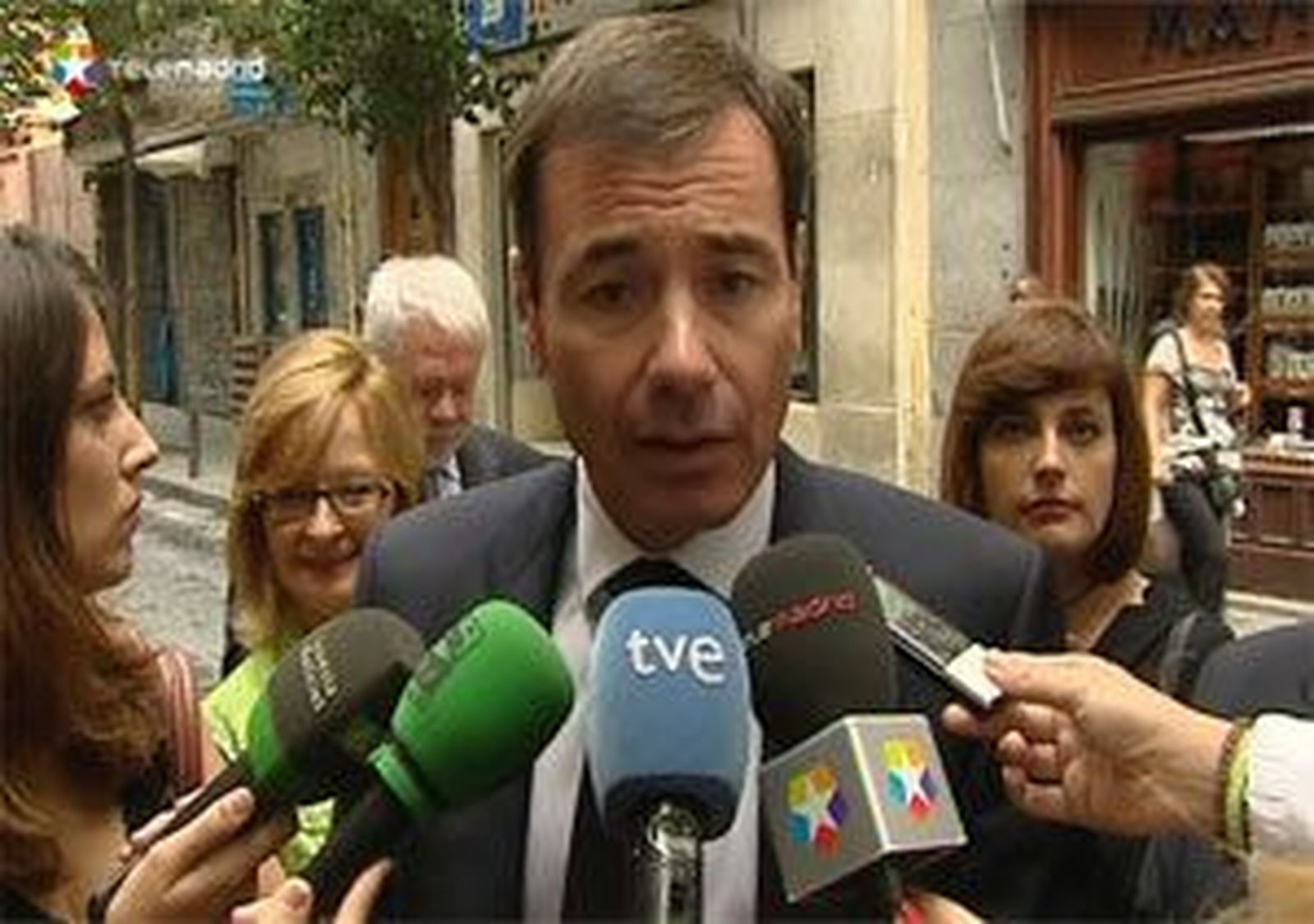 Gómez dice que la situación de Barajas "irá a peor" con los Presupuestos
