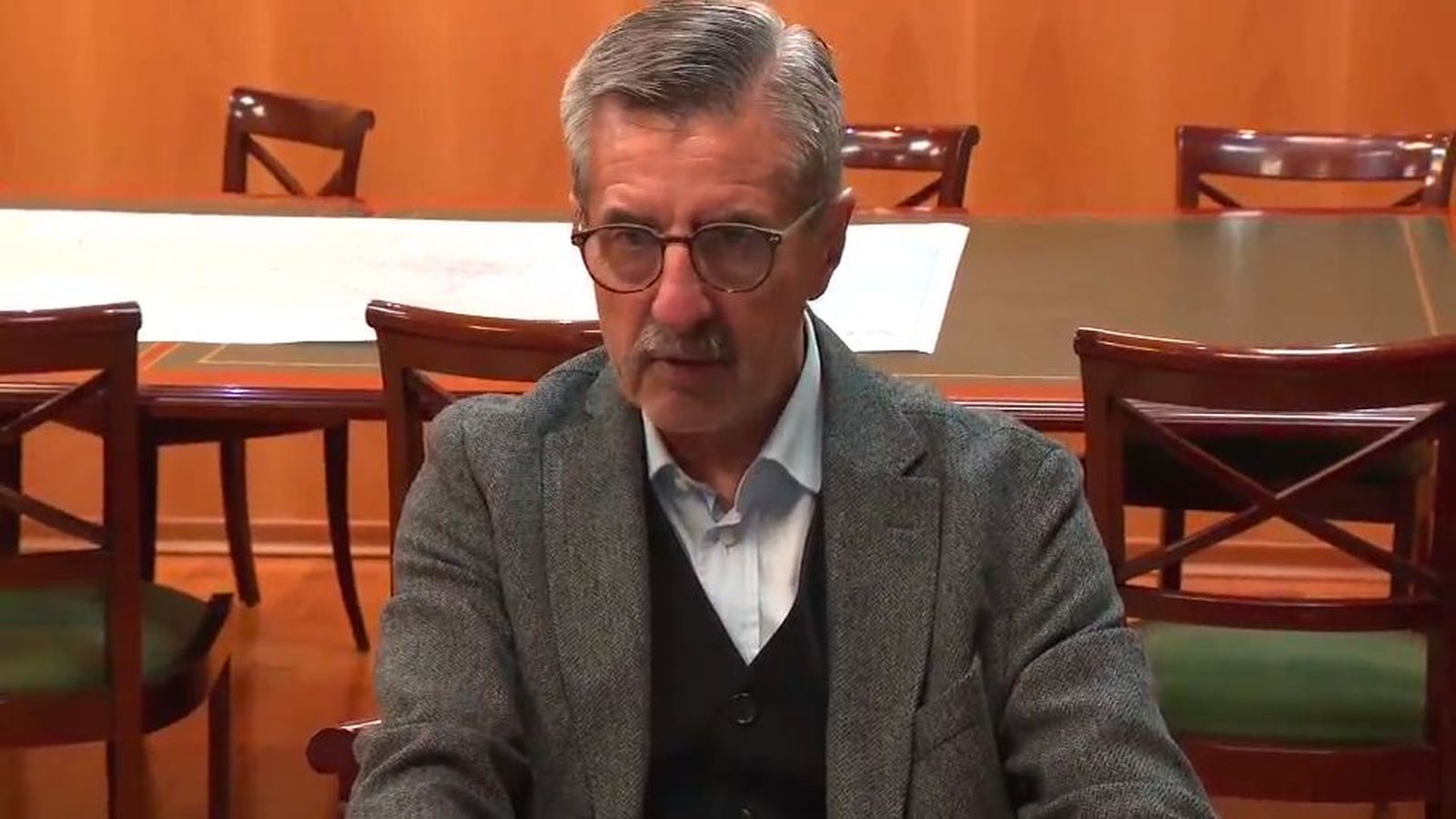 José María Ángel Batalla niega irregularidades tras ser acusado de falsificar su currículum