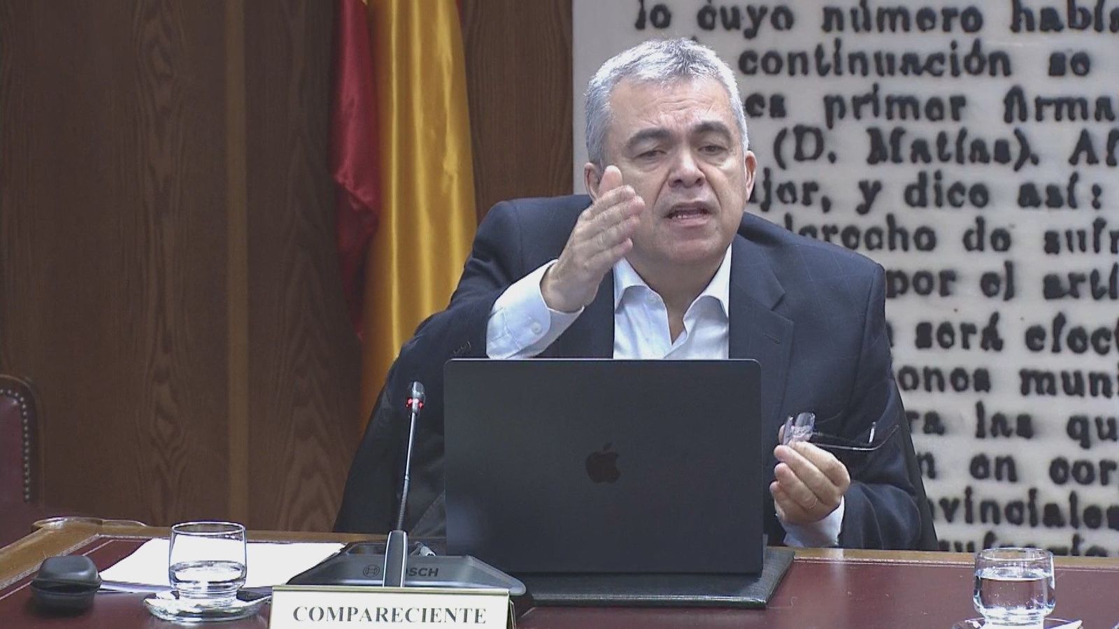 Se interrumpe la comisión en el Senado por la actitud de Cerdán ante las preguntas del senador del PP