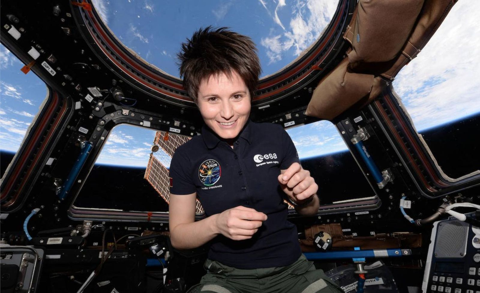 Samantha Cristoforetti, única mujer de la última promoción de astronauta de la ESA, en la estación espacial internacional