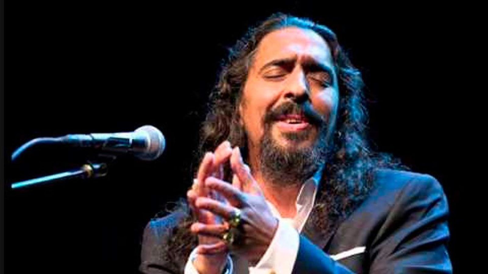 Diego el Cigala culmina en Madrid su "viaje a la salsa" con "Indestructible"