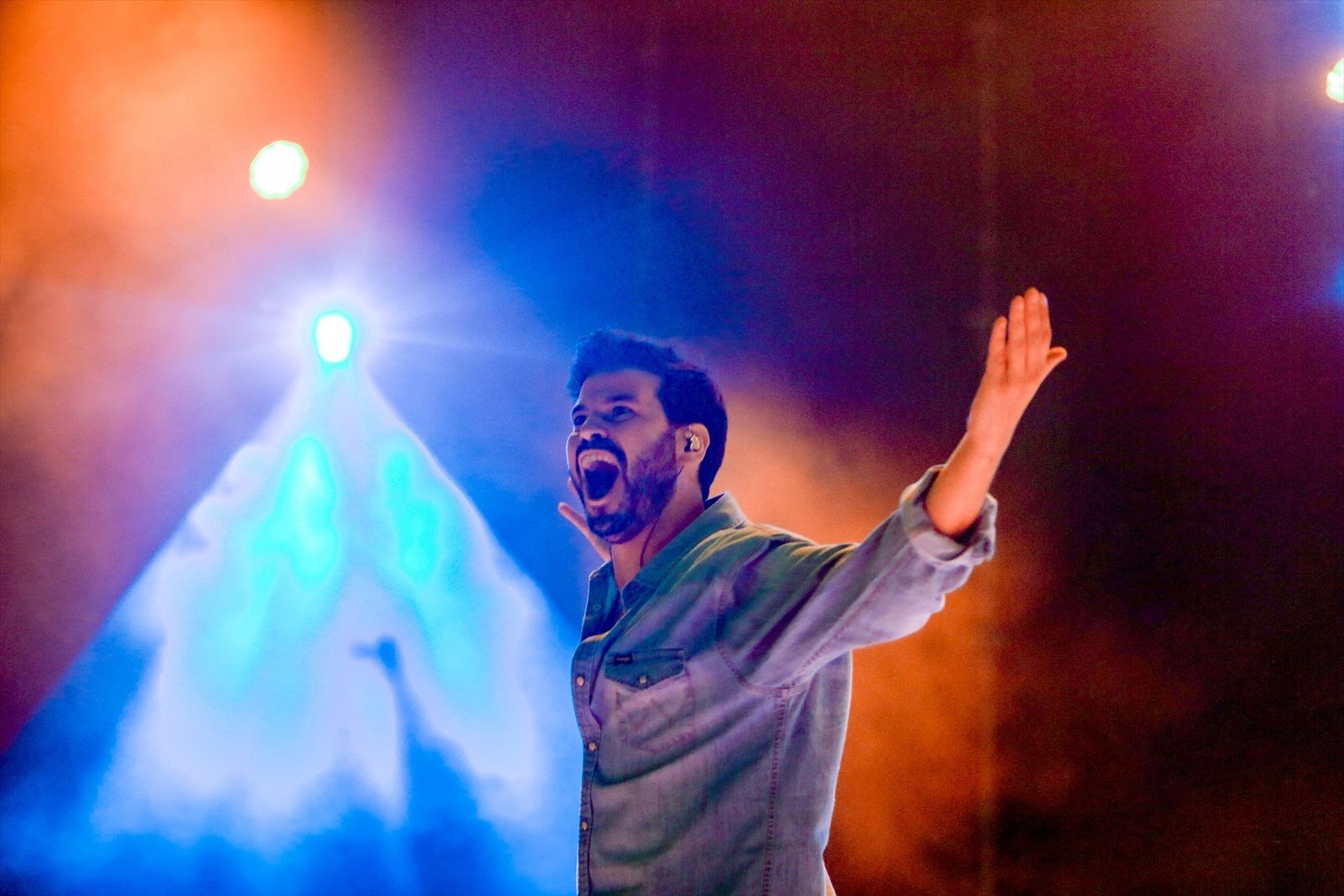 Guillermo “Willy” Bárcenas, cantante del grupo Taburete