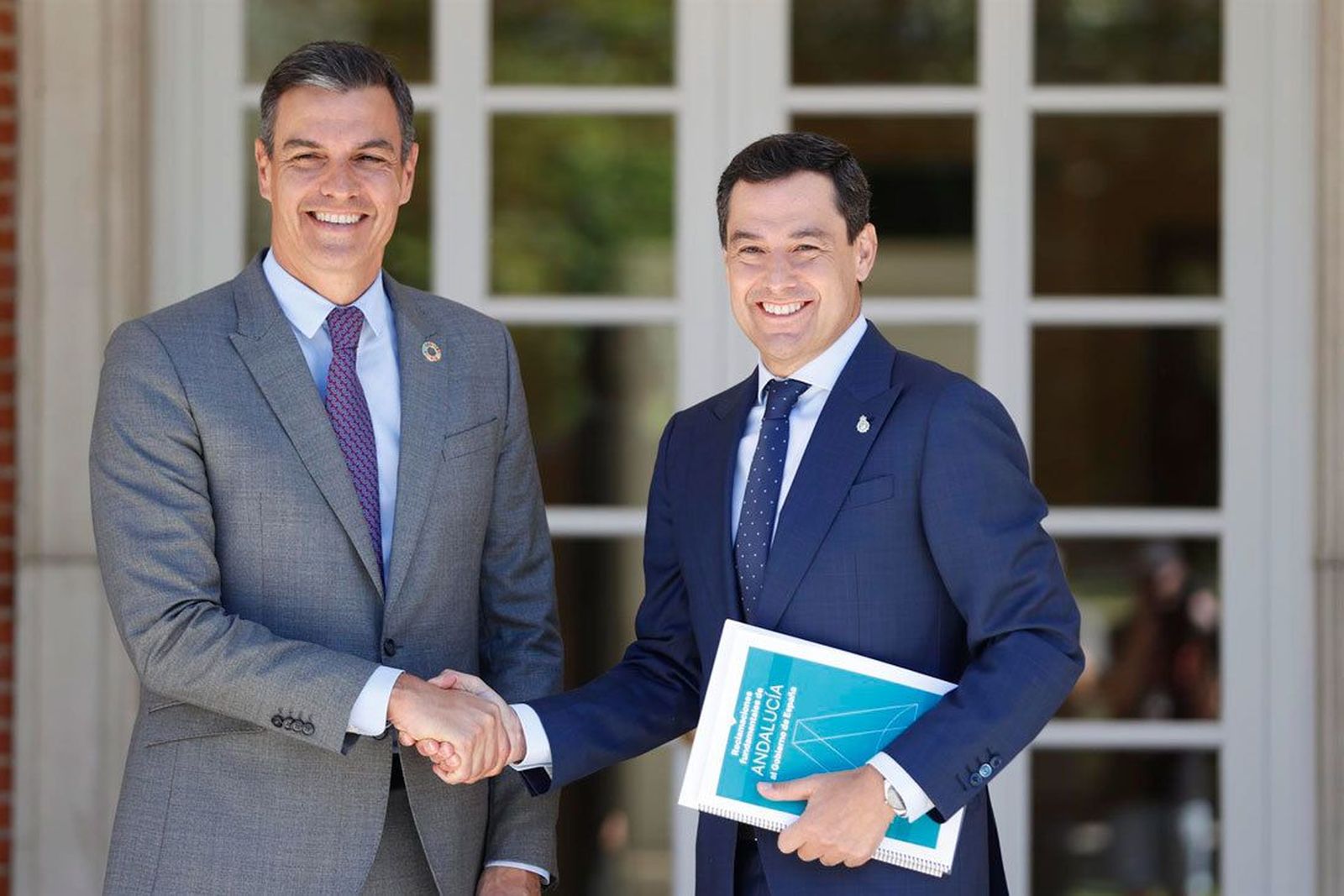 Moreno pide a Sánchez un fondo de compensación de 1.731 millones para Andalucía, Valencia, Murcia y Castilla-La Mancha