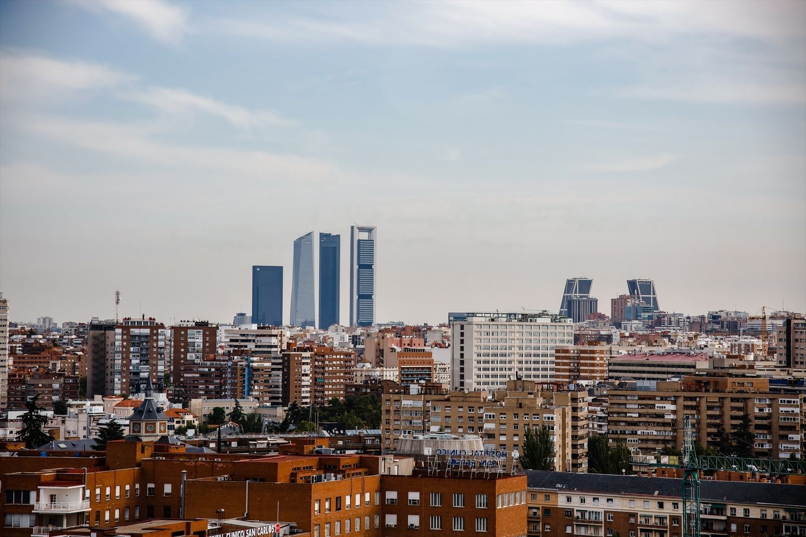 Skyline de Madrid con las Cuatro Torres al fondo