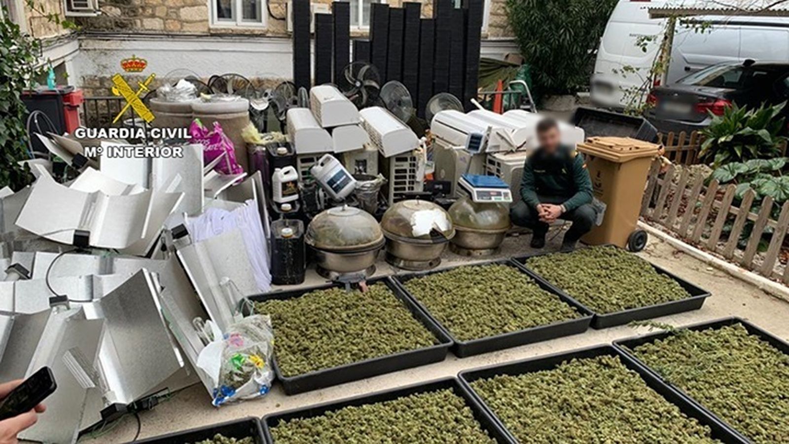 La Guardia Civil interviene más de 85 kg de marihuana viviendas de Venturada