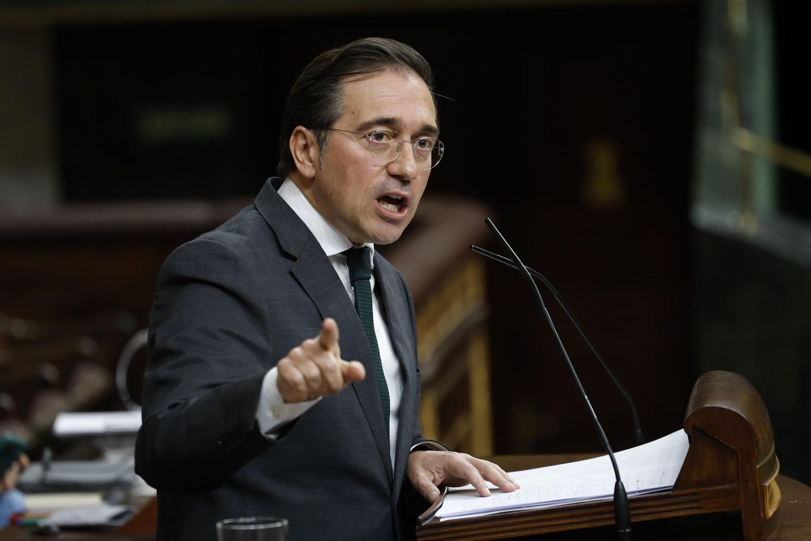 El PP pide que comparezca Albares y se lanza a "fiscalizar" el "mayor proceso de nacionalización" en España