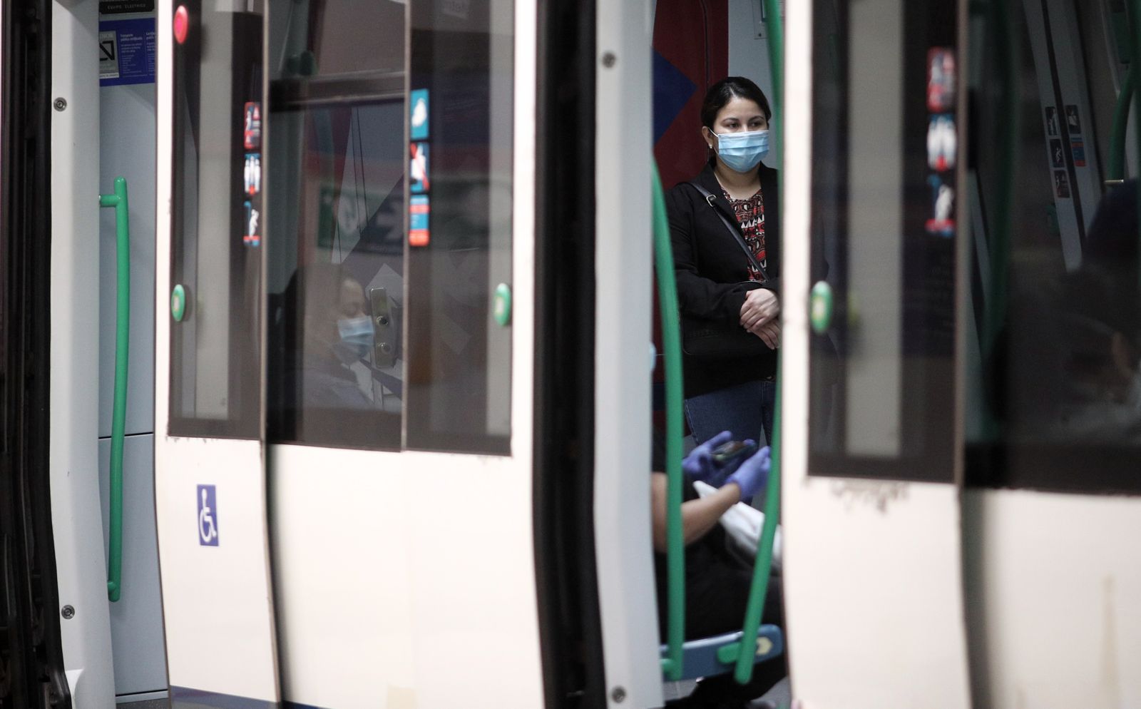 Vagón de metro de la Línea 12 - Metrosur