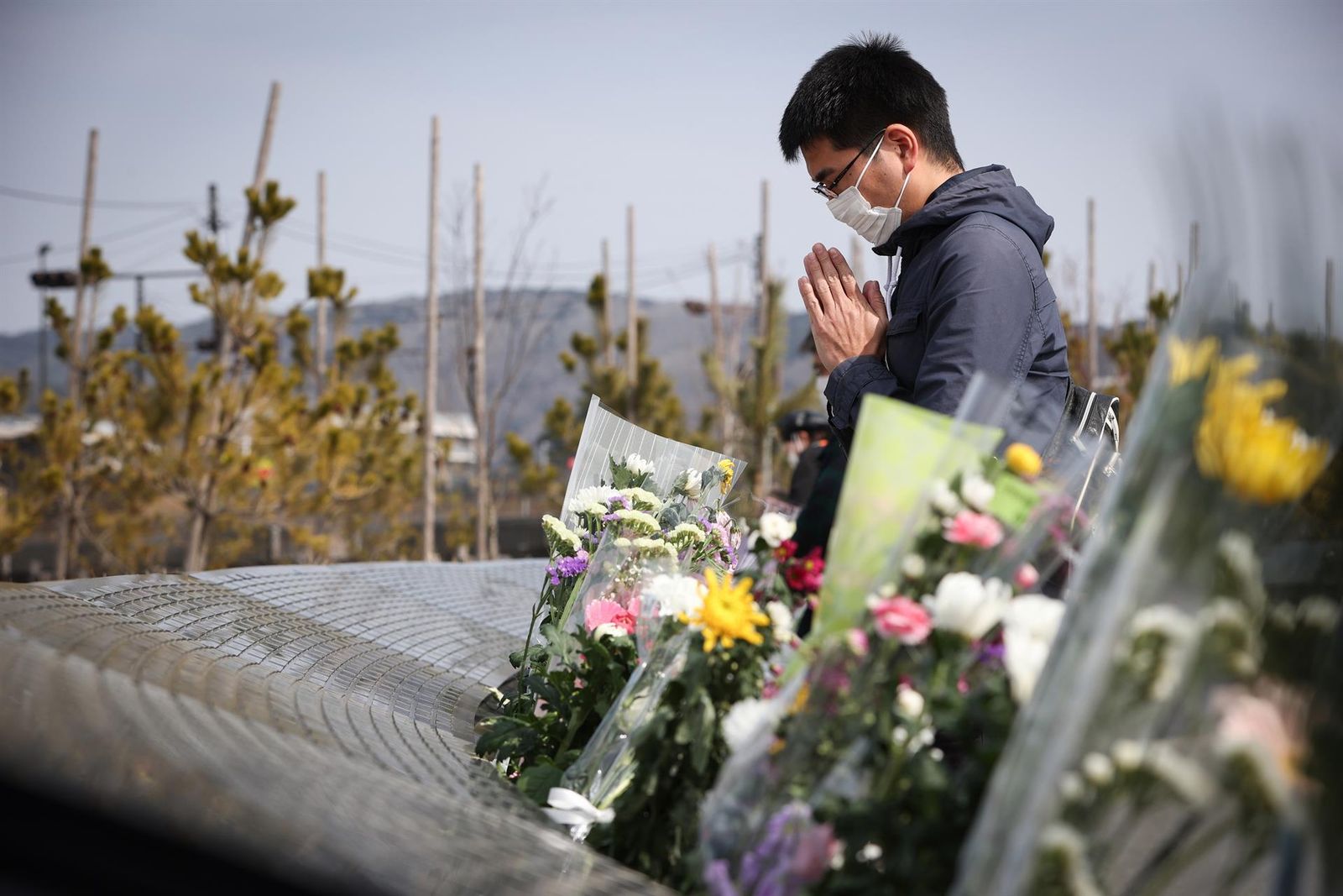 Japón recuerda a las víctimas del tsunami y del desastre atómico de Fukushima