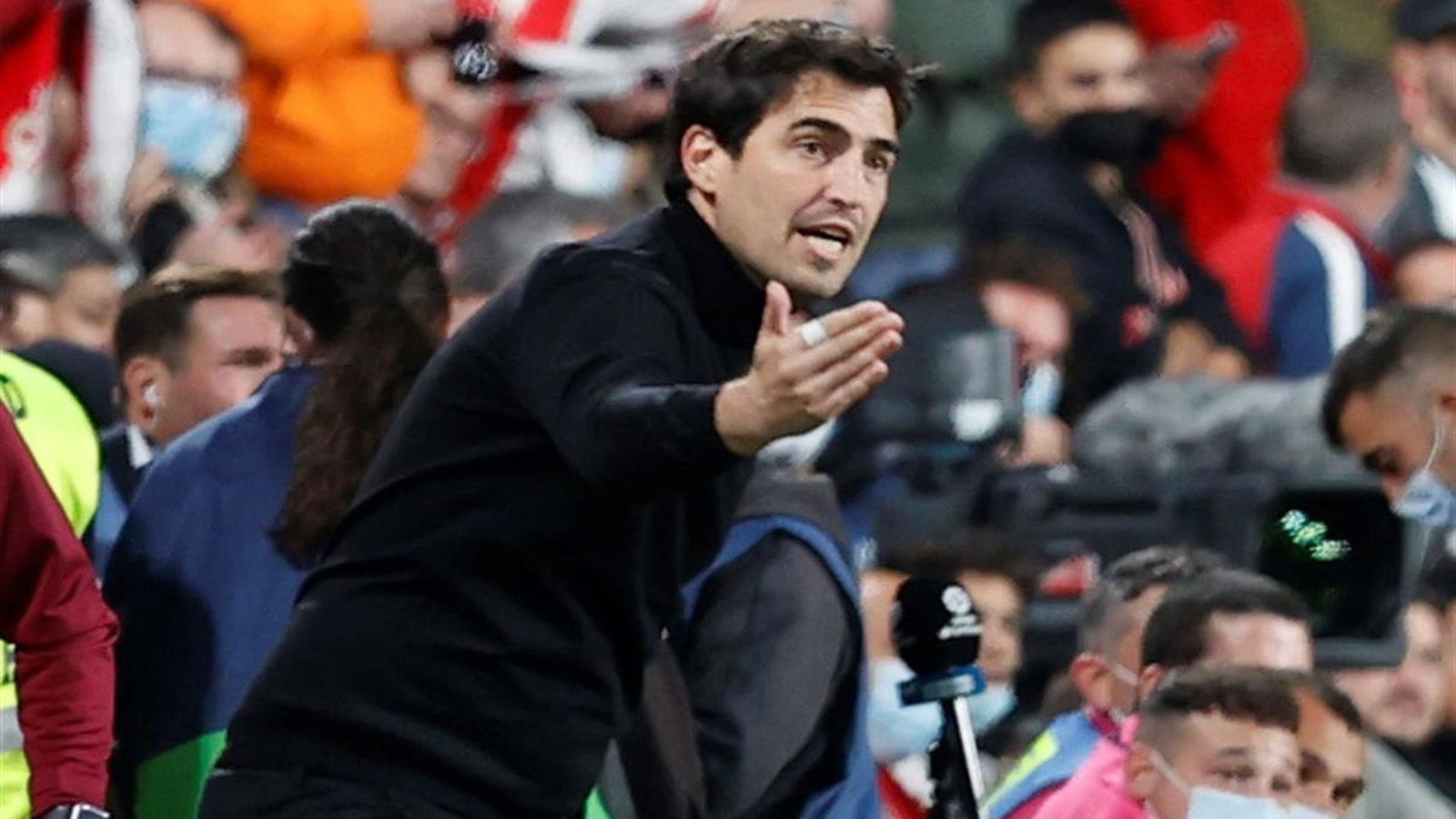 Iraola: "Hay cosas buenas que tenemos que seguir haciendo"