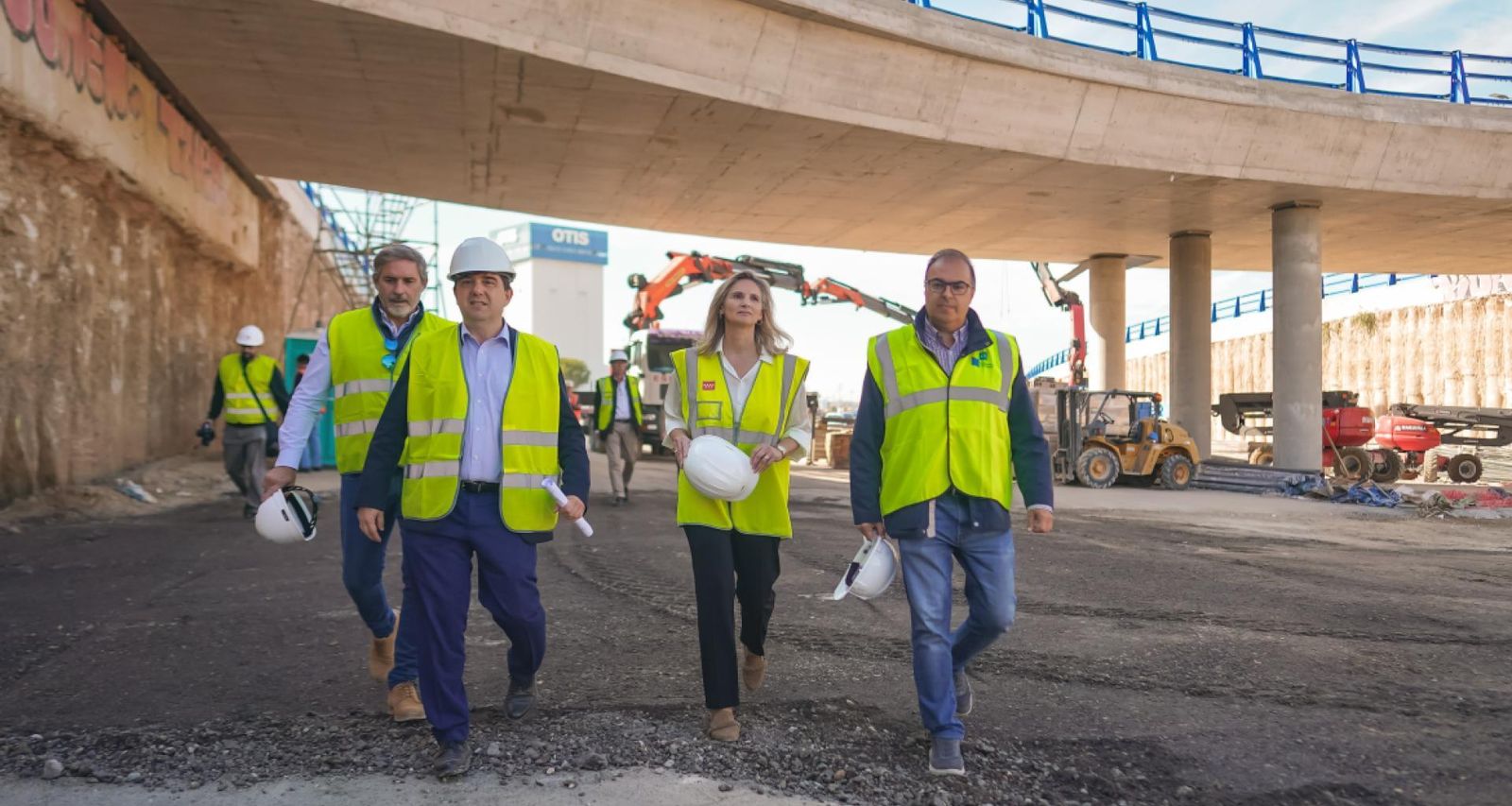 Paloma Martín visita las obras del Parque Leganés Tecnológico de Leganés
