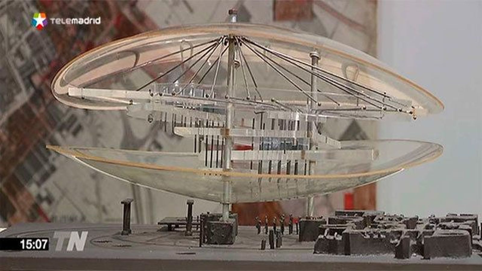 La Nueva Babilonia de Constant vuelve a soñarse en el Reina Sofía