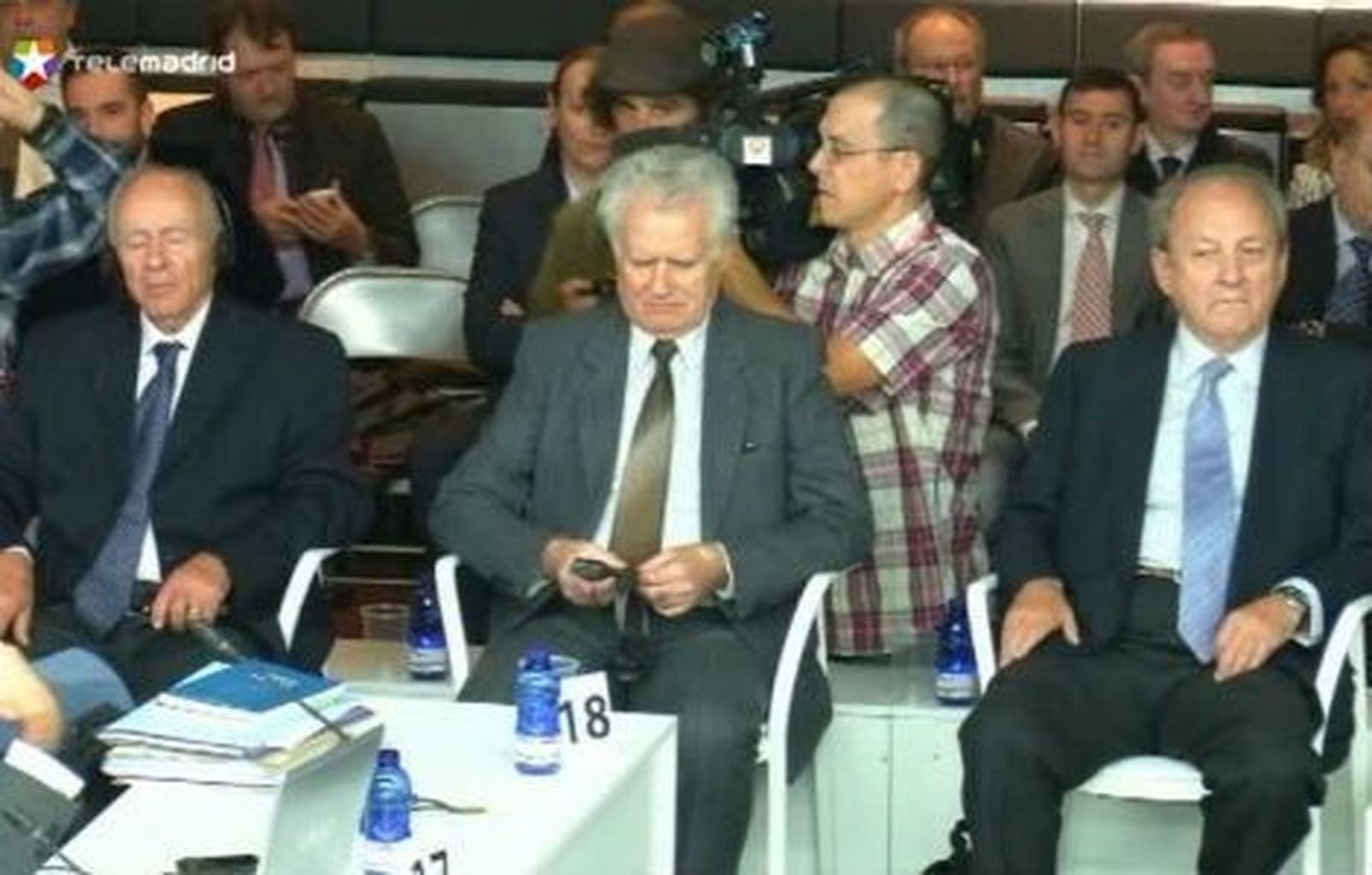 Prestige: El capitán condenado por desobediencia, absueltos de los delitos contra el medioambiente