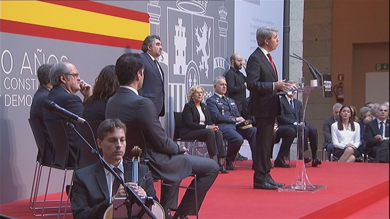 Garrido aboga por consolidar la Constitución ante el soberanismo y el extremismo