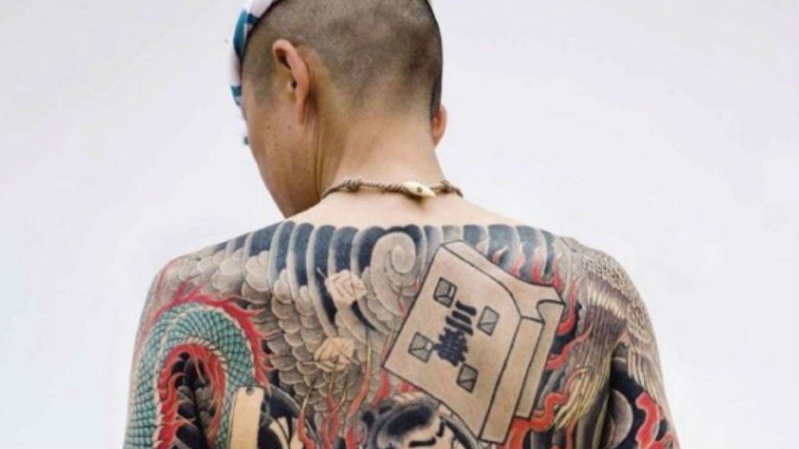 Alertan del riesgo de los tatuajes caseros