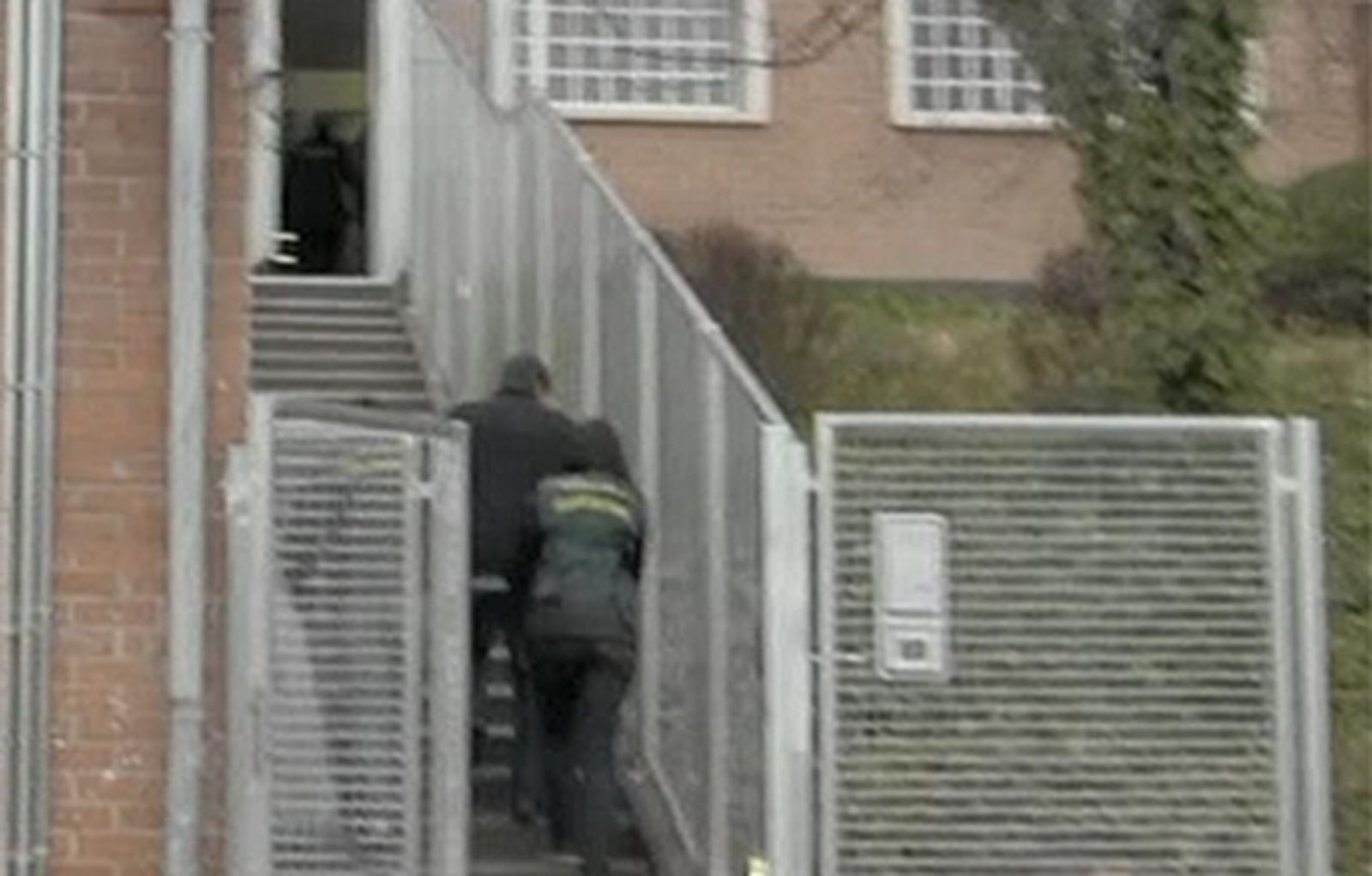 red_social_detenido