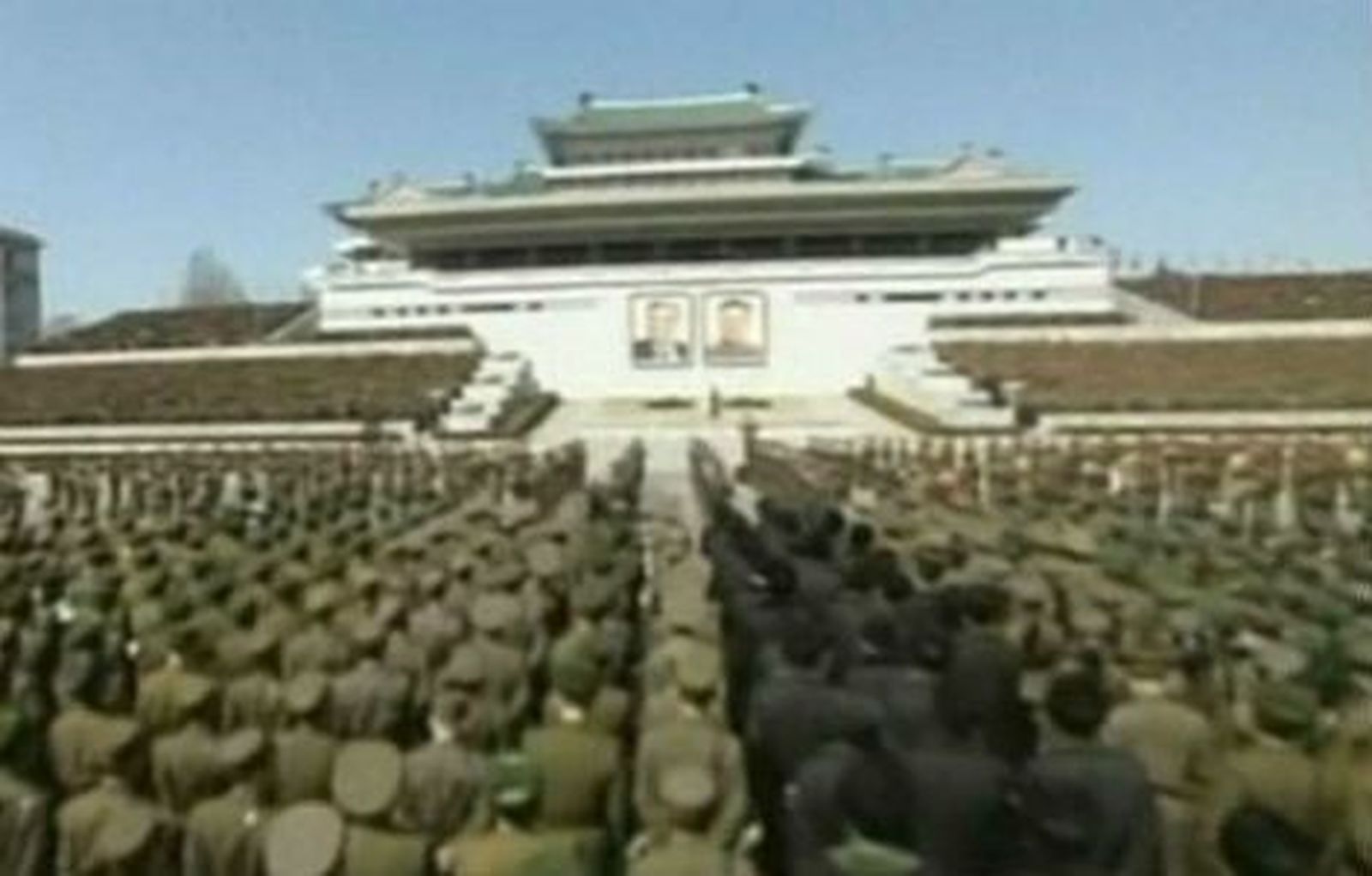 EEUU y Corea del Sur en alerta mientras Corea del Norte homenajea a su líder