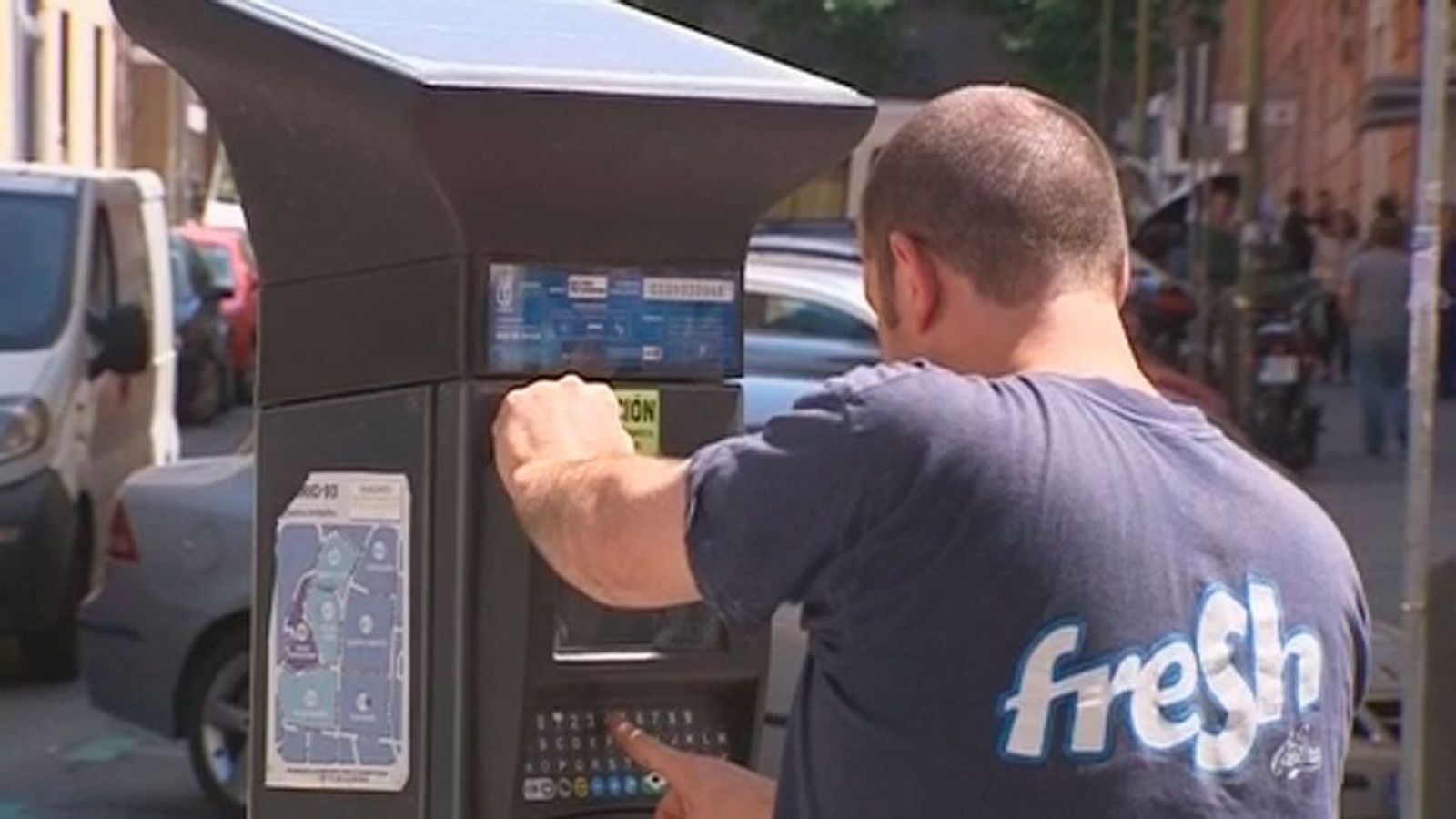 Los parquímetros fuera de la M-30 se instalarán primero en Usera y Valdezarza