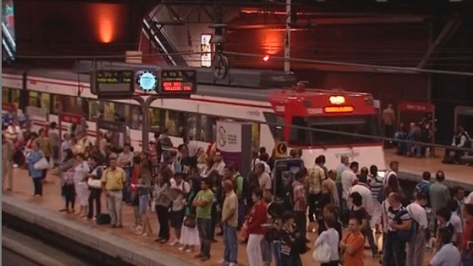 Un fallo eléctrico provoca el corte de Cercanías entre Aluche y Atocha durante casi 4 horas