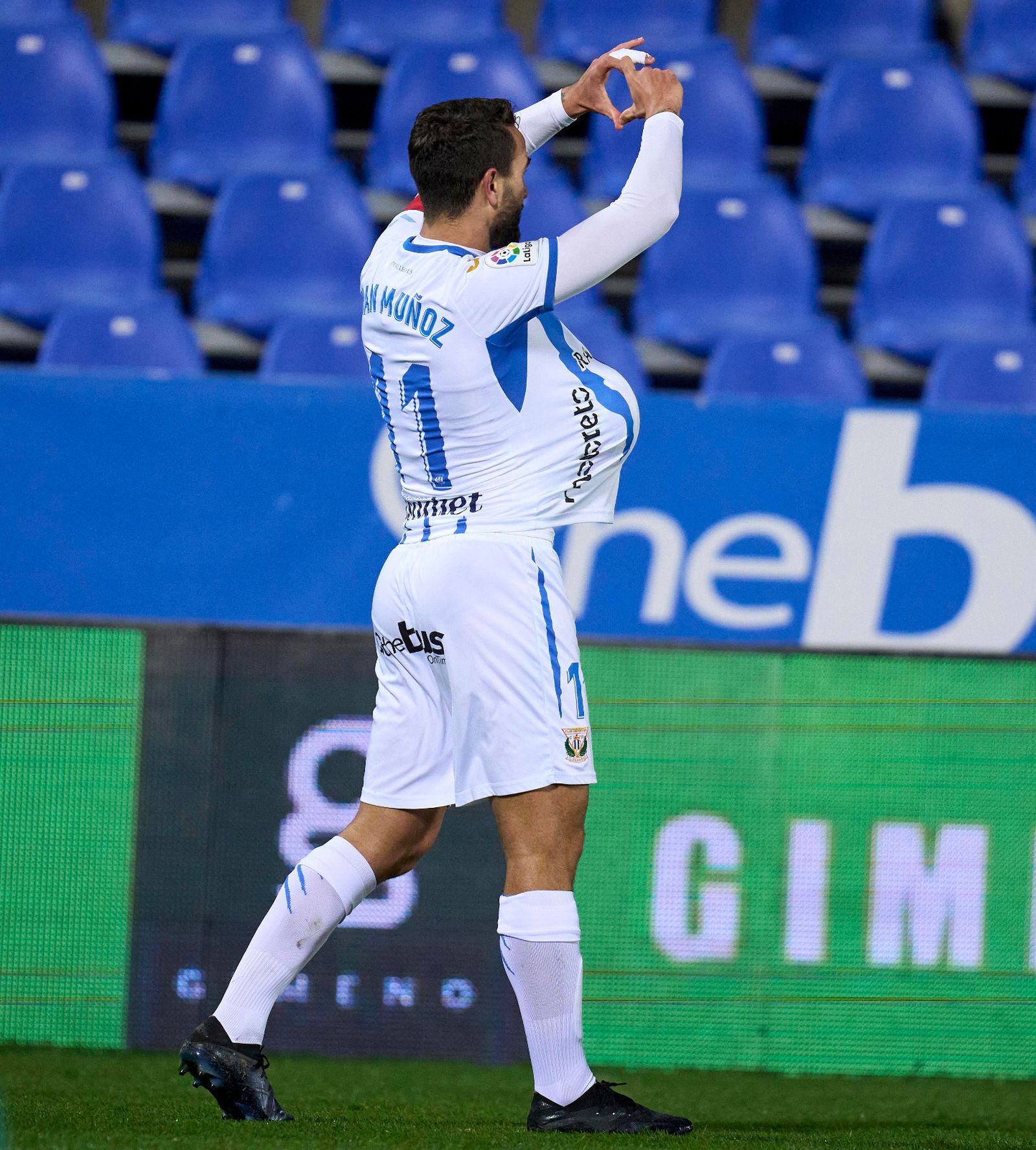 Juan Muñoz: "Ojalá mi hijo venga con el ascenso debajo del brazo"